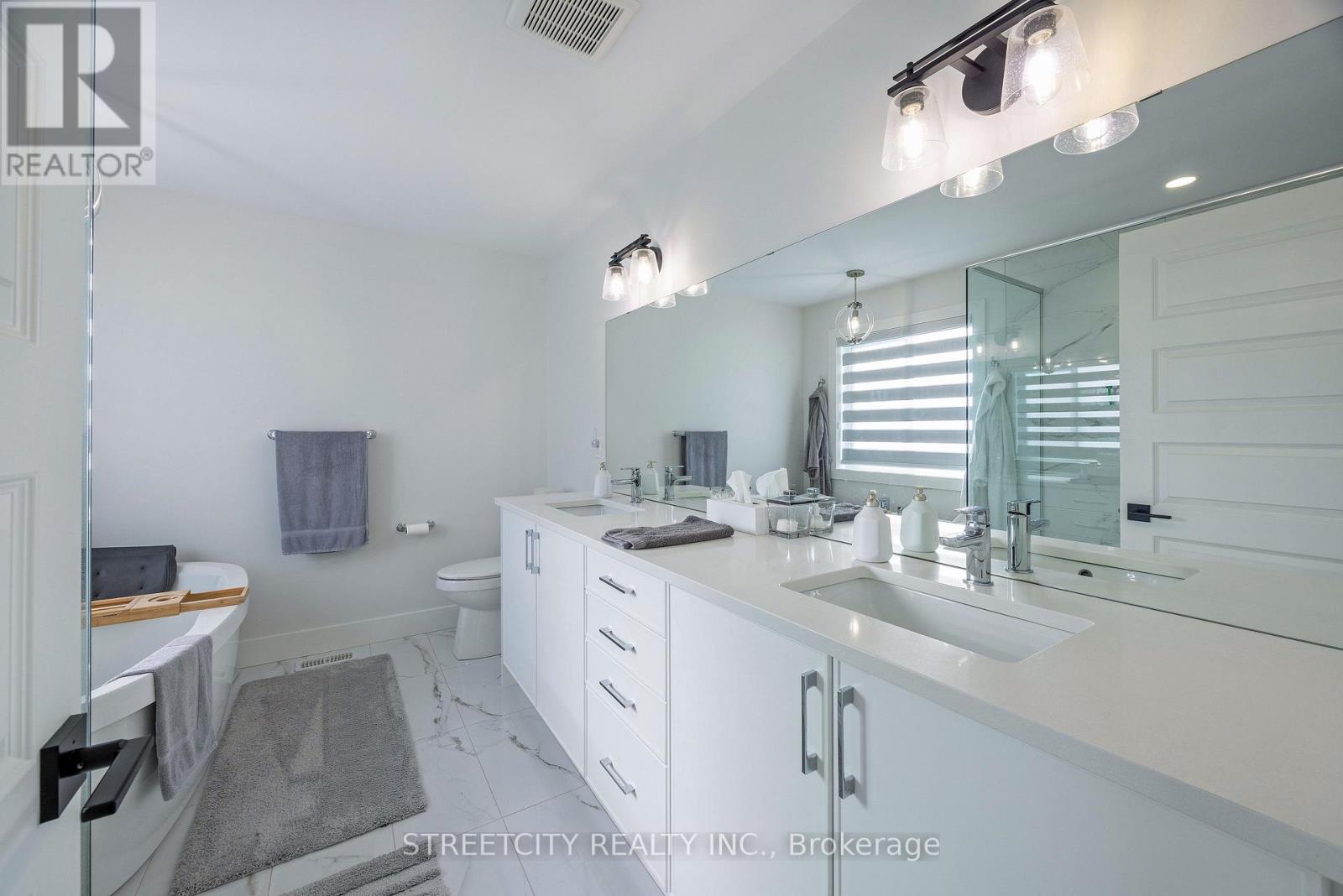 1754 Brunson Way Drive, London South, Ontario  N6K 0H1 - Photo 30 - X12436747