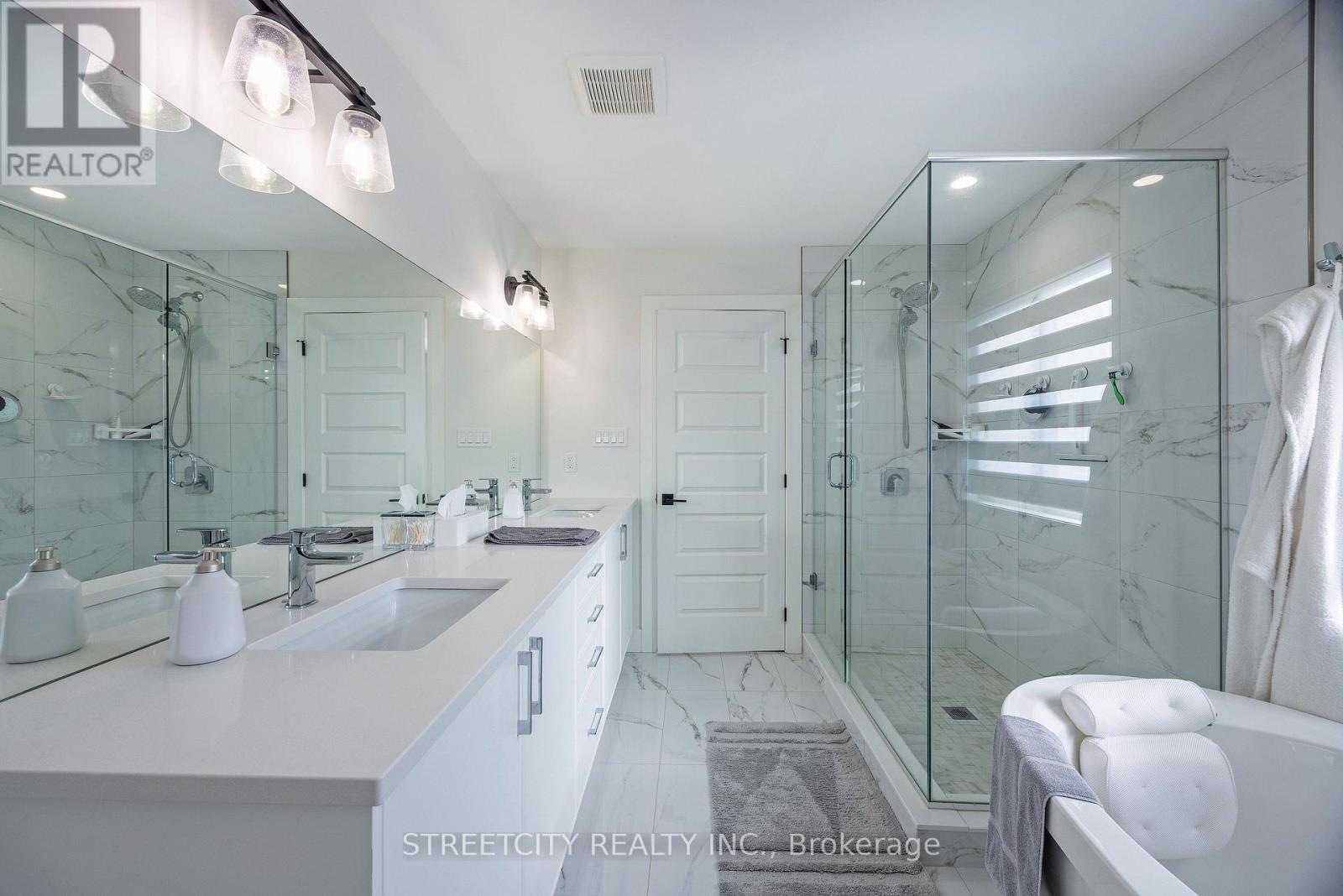 1754 Brunson Way Drive, London South, Ontario  N6K 0H1 - Photo 33 - X12436747