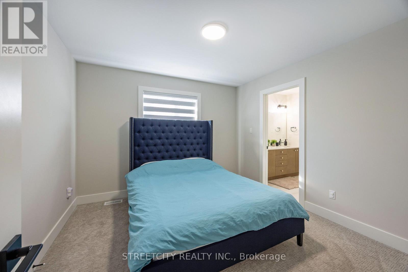 1754 Brunson Way Drive, London South, Ontario  N6K 0H1 - Photo 35 - X12436747