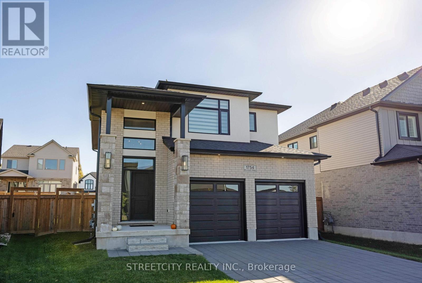 1754 Brunson Way Drive, London South, Ontario  N6K 0H1 - Photo 4 - X12436747
