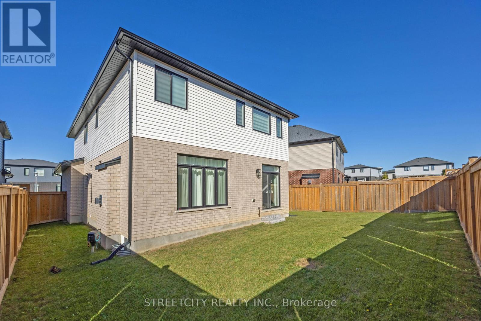 1754 Brunson Way Drive, London South, Ontario  N6K 0H1 - Photo 49 - X12436747
