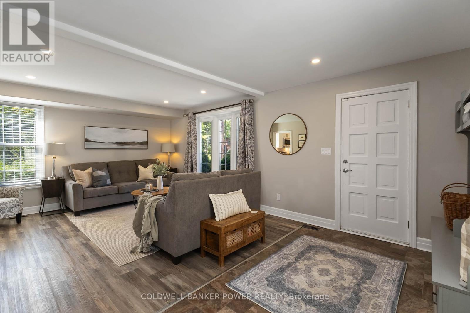 145 Elworthy Avenue, London South, Ontario  N6C 2M6 - Photo 8 - X12436951