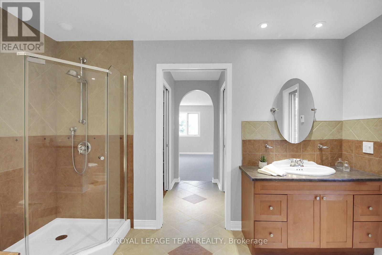 181 Knudson Drive, Ottawa, Ontario  K2K 2C5 - Photo 27 - X12436742