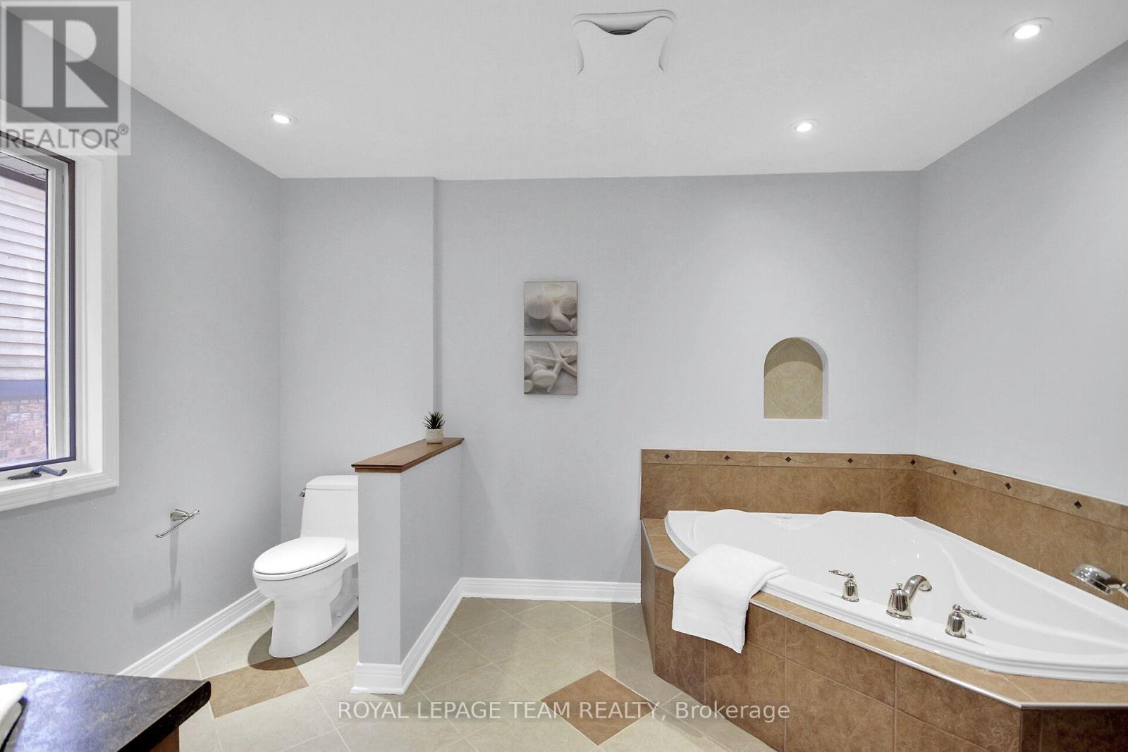 181 Knudson Drive, Ottawa, Ontario  K2K 2C5 - Photo 28 - X12436742