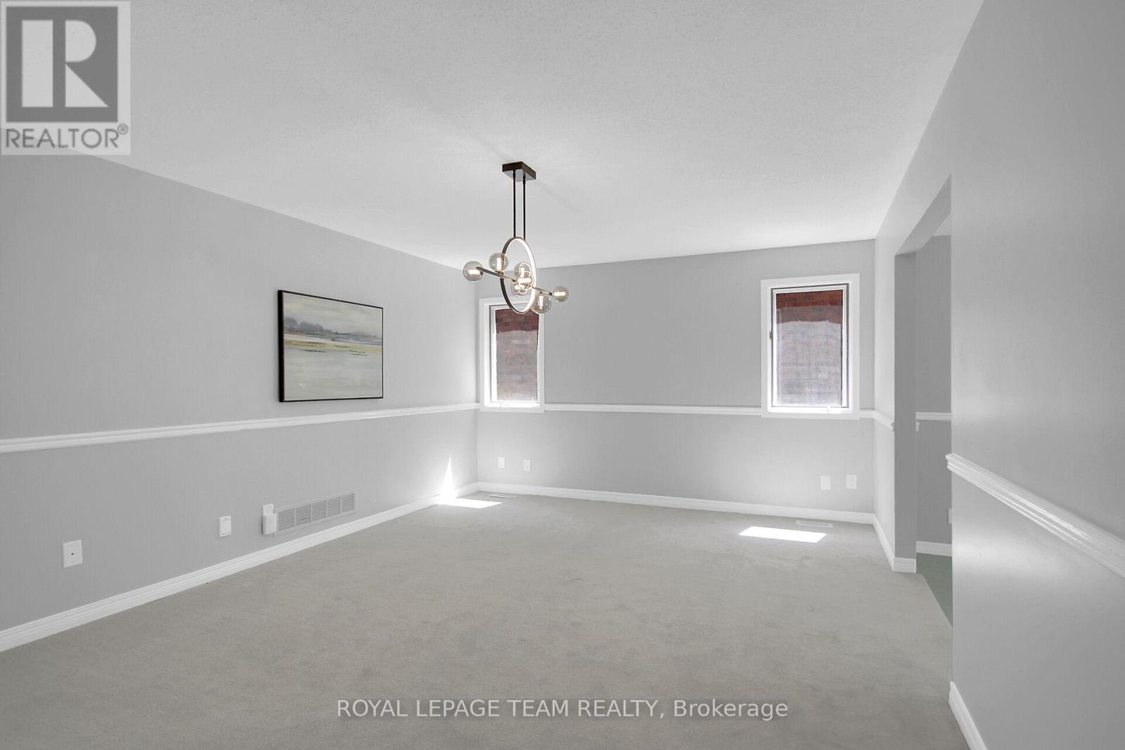 181 Knudson Drive, Ottawa, Ontario  K2K 2C5 - Photo 3 - X12436742