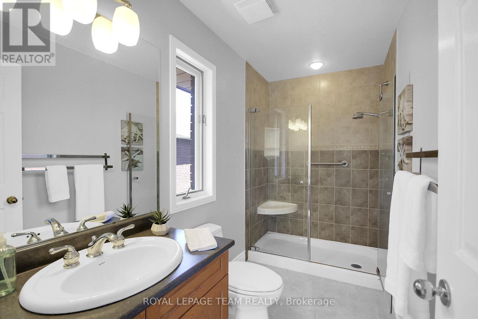 181 Knudson Drive, Ottawa, Ontario  K2K 2C5 - Photo 34 - X12436742