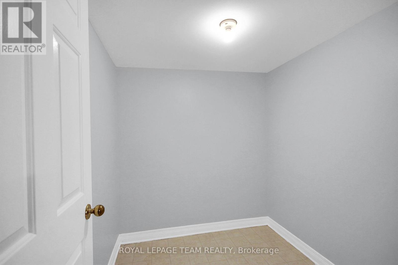 181 Knudson Drive, Ottawa, Ontario  K2K 2C5 - Photo 46 - X12436742