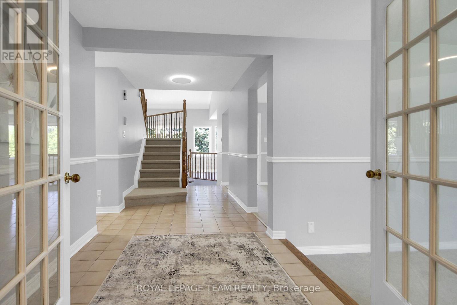 181 Knudson Drive, Ottawa, Ontario  K2K 2C5 - Photo 9 - X12436742