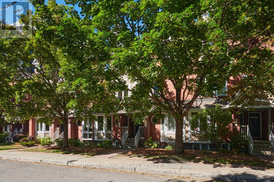 299 NEPEAN STREET, Ottawa, Ontario