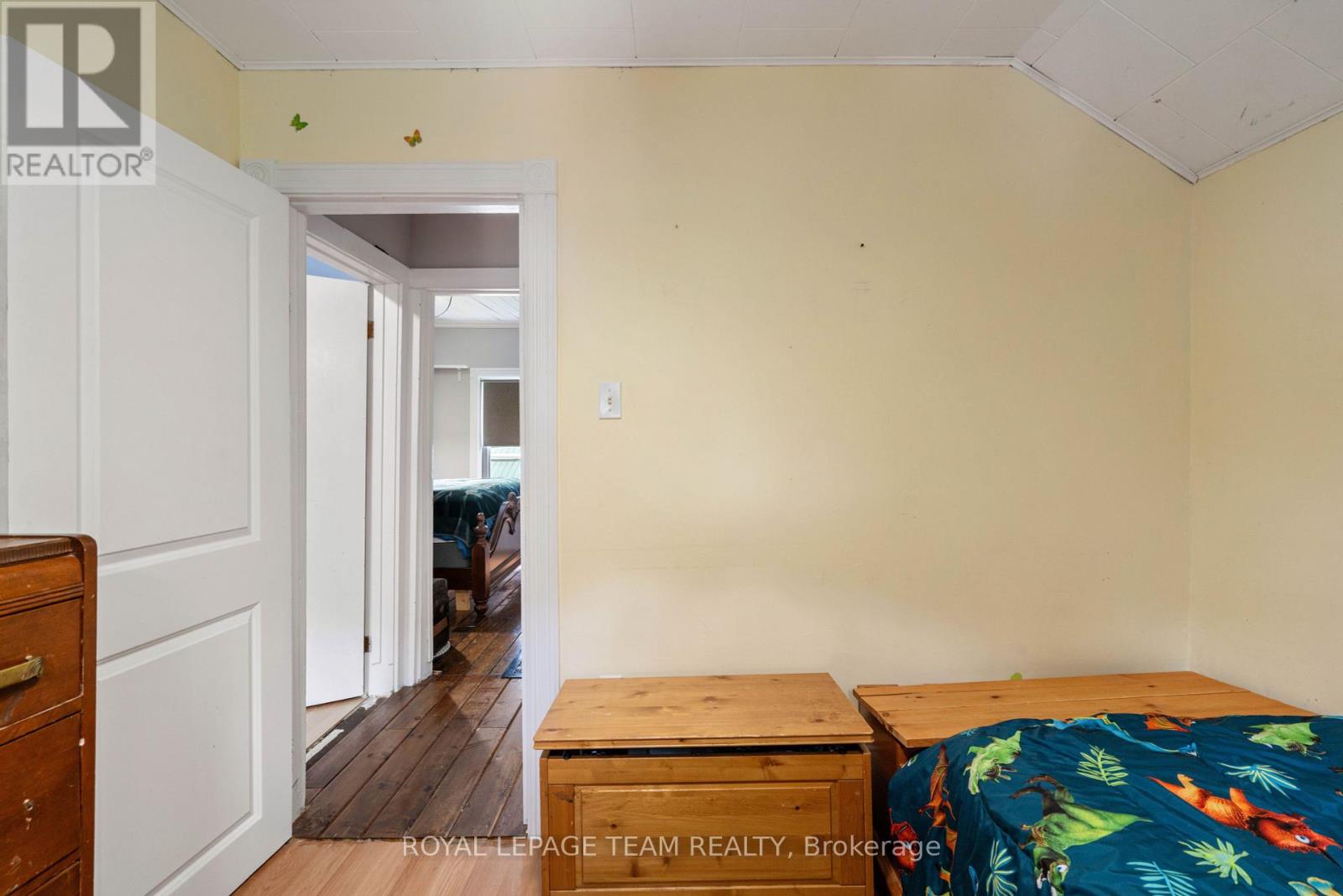 46 Joseph Street, North Dundas, Ontario  K0C 1H0 - Photo 18 - X12436815