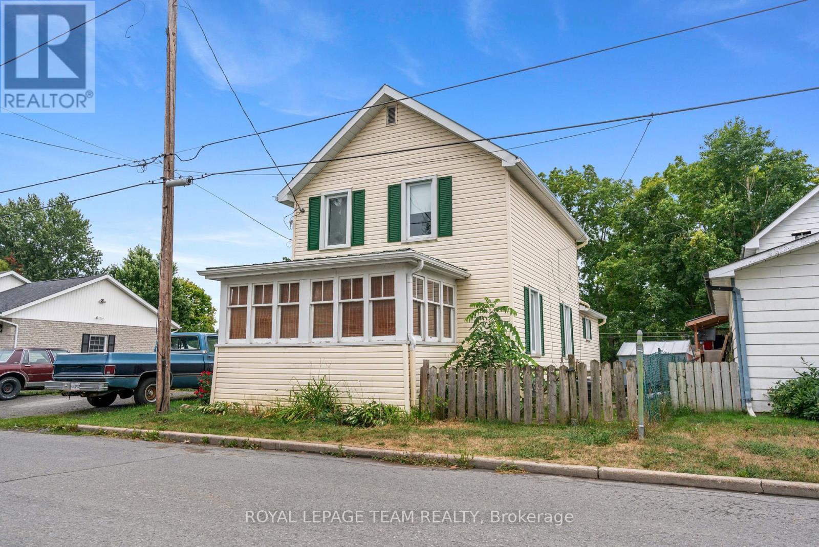 46 Joseph Street, North Dundas, Ontario  K0C 1H0 - Photo 3 - X12436815