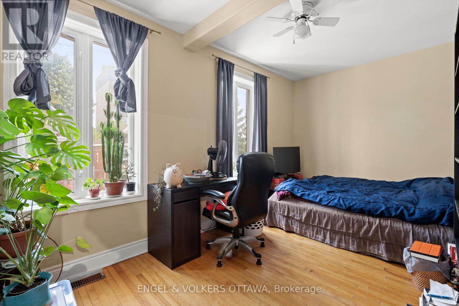 A & B - 116 Cambridge Street N, Ottawa, Ontario  K1R 7A7 - Photo 11 - X12436849