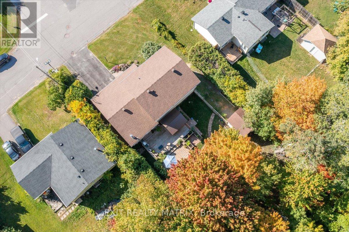 159 Dunlop Crescent, Russell, Ontario  K4R 1B3 - Photo 30 - X12436912