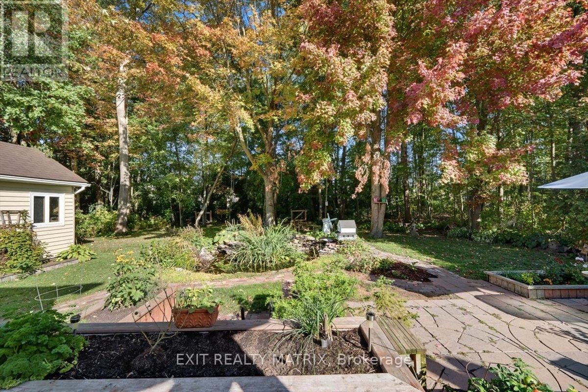 159 Dunlop Crescent, Russell, Ontario  K4R 1B3 - Photo 34 - X12436912