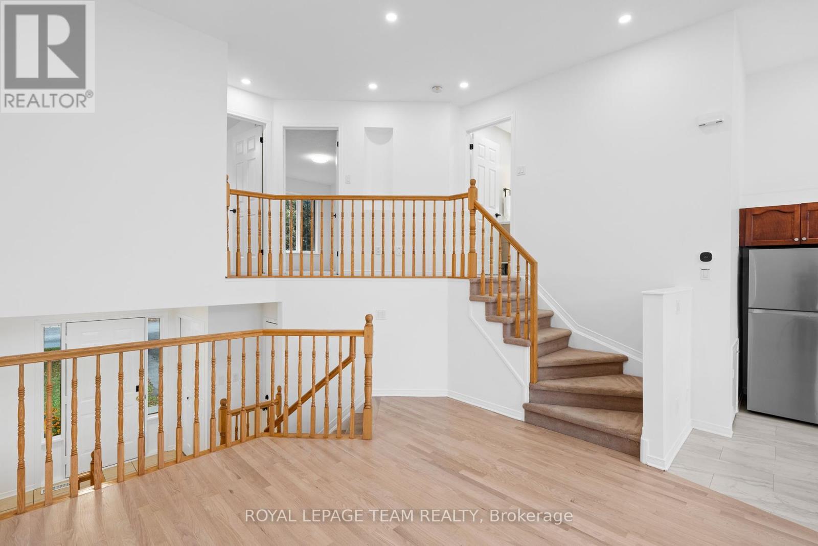 137 Macassa Circle, Ottawa, Ontario  K2T 1J9 - Photo 12 - X12436914