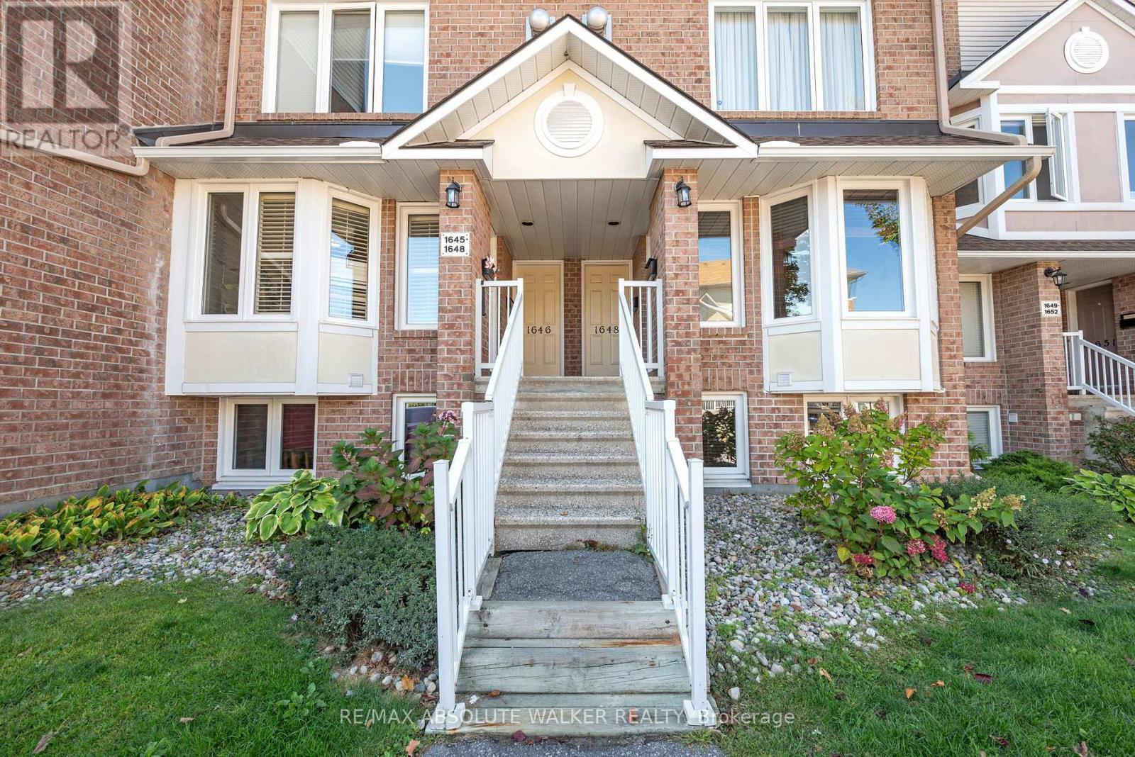 1647 Locksley Lane, Ottawa, Ontario  K1J 1B6 - Photo 1 - X12436931