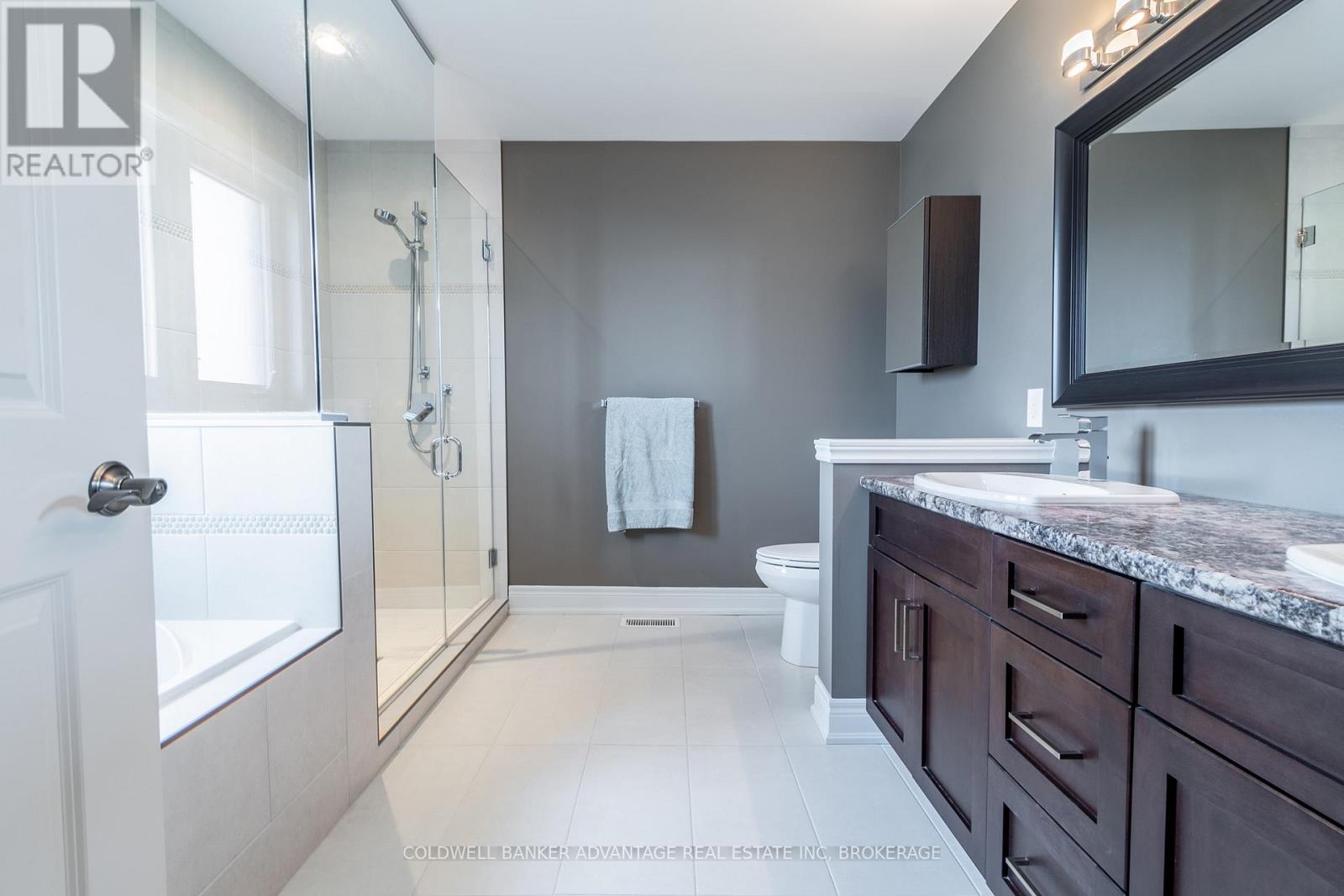 135 Forest Ridge Court, Welland (West Welland), Ontario  L3C 0C2 - Photo 27 - X12436777