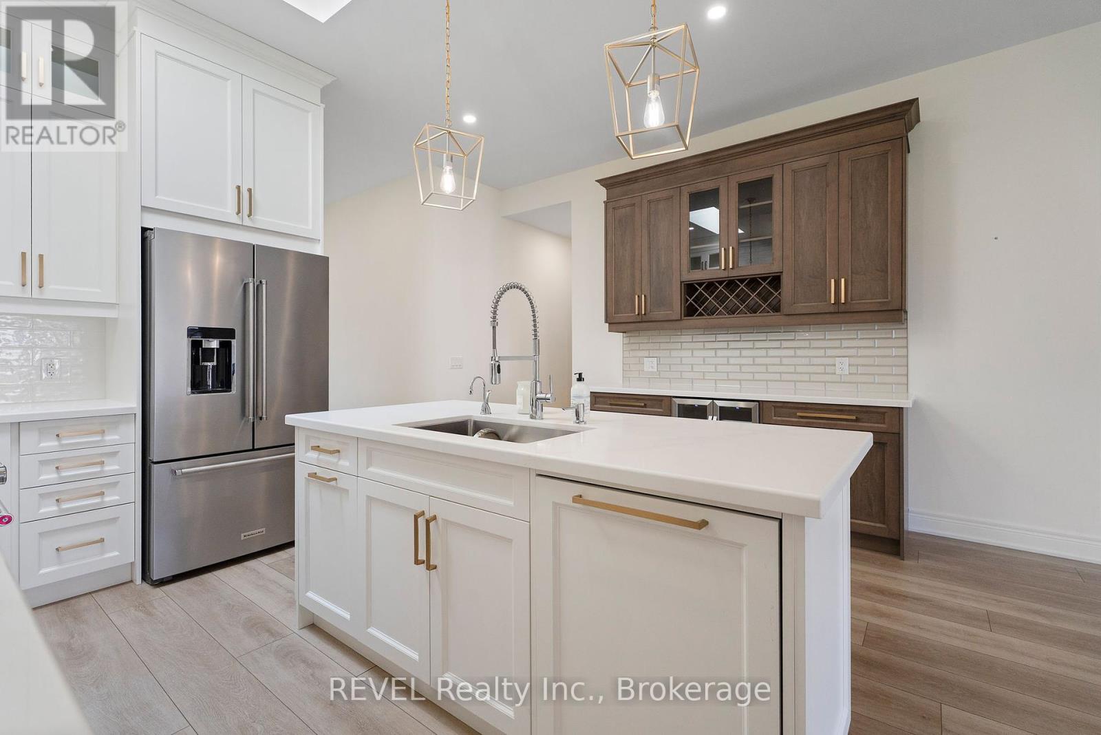 3532 Canfield Crescent, Fort Erie (Black Creek), Ontario  L0S 1S0 - Photo 13 - X12436800