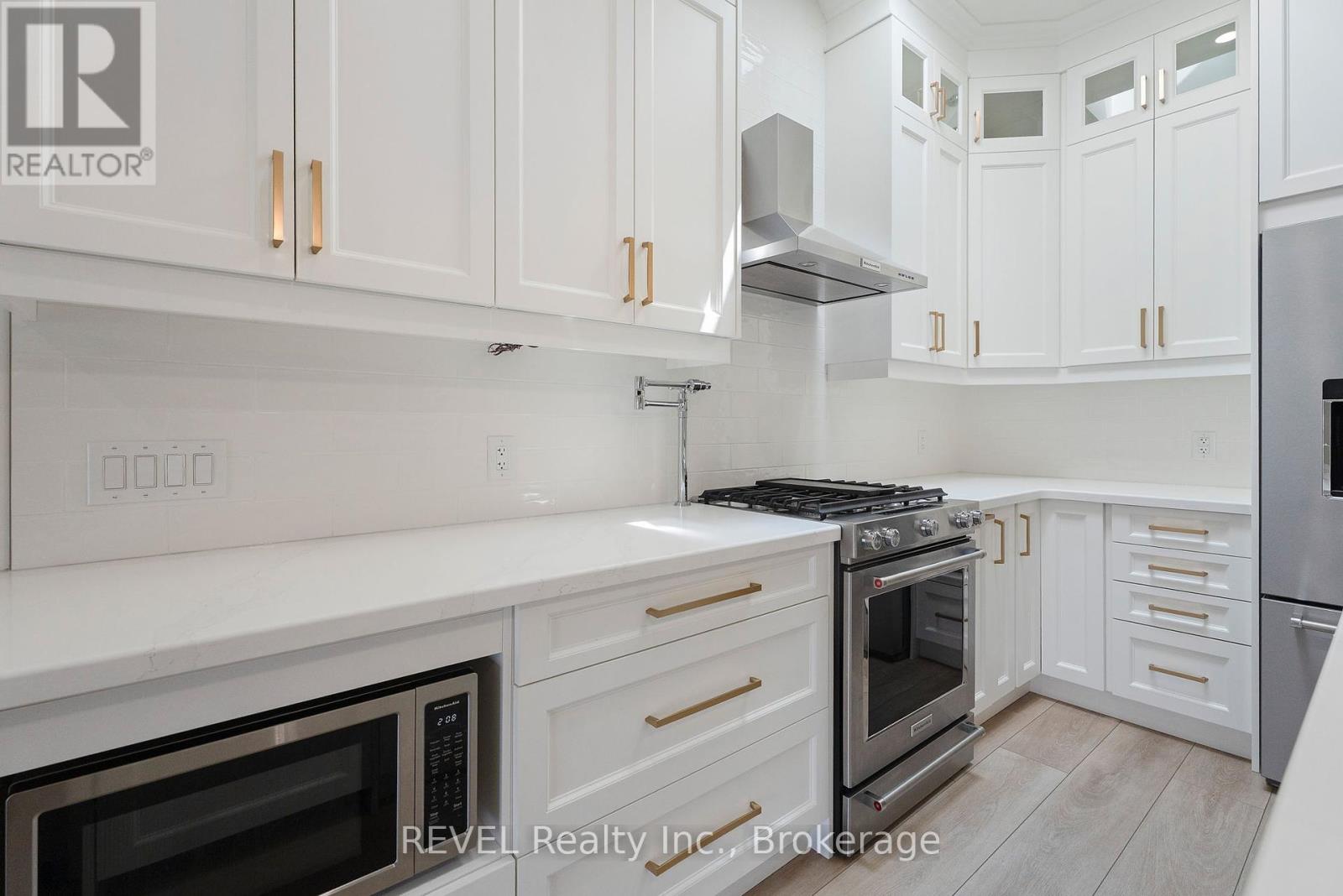 3532 Canfield Crescent, Fort Erie (Black Creek), Ontario  L0S 1S0 - Photo 14 - X12436800
