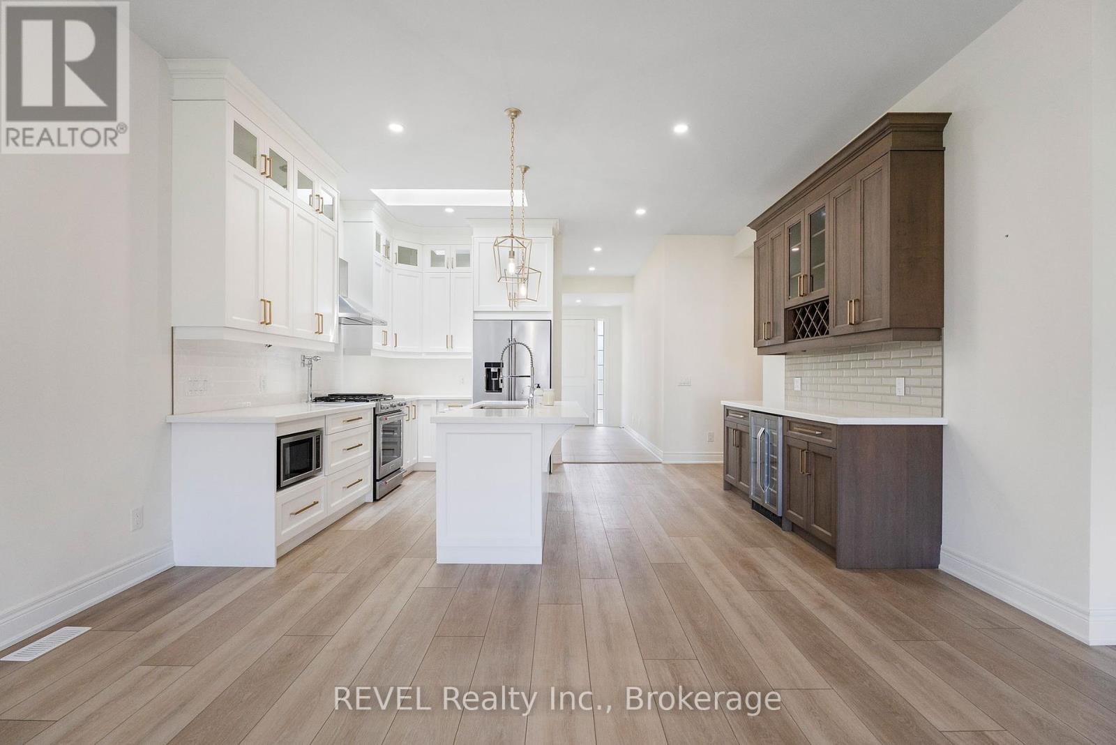 3532 Canfield Crescent, Fort Erie (Black Creek), Ontario  L0S 1S0 - Photo 16 - X12436800