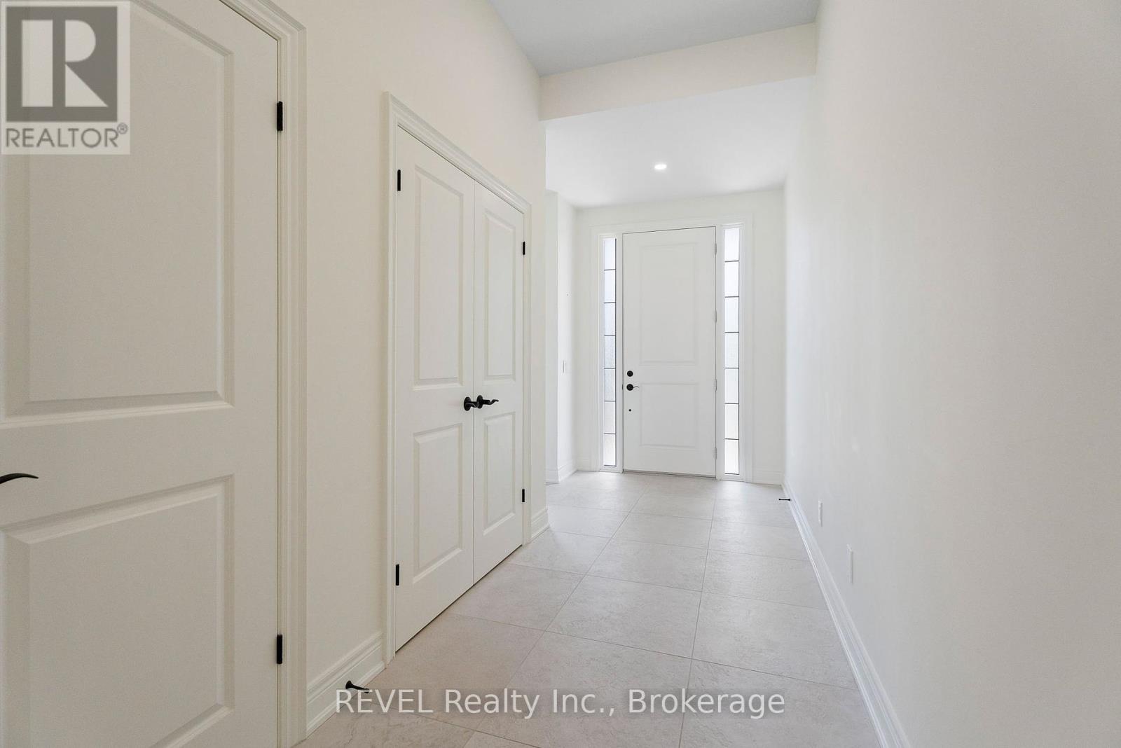 3532 Canfield Crescent, Fort Erie (Black Creek), Ontario  L0S 1S0 - Photo 34 - X12436800