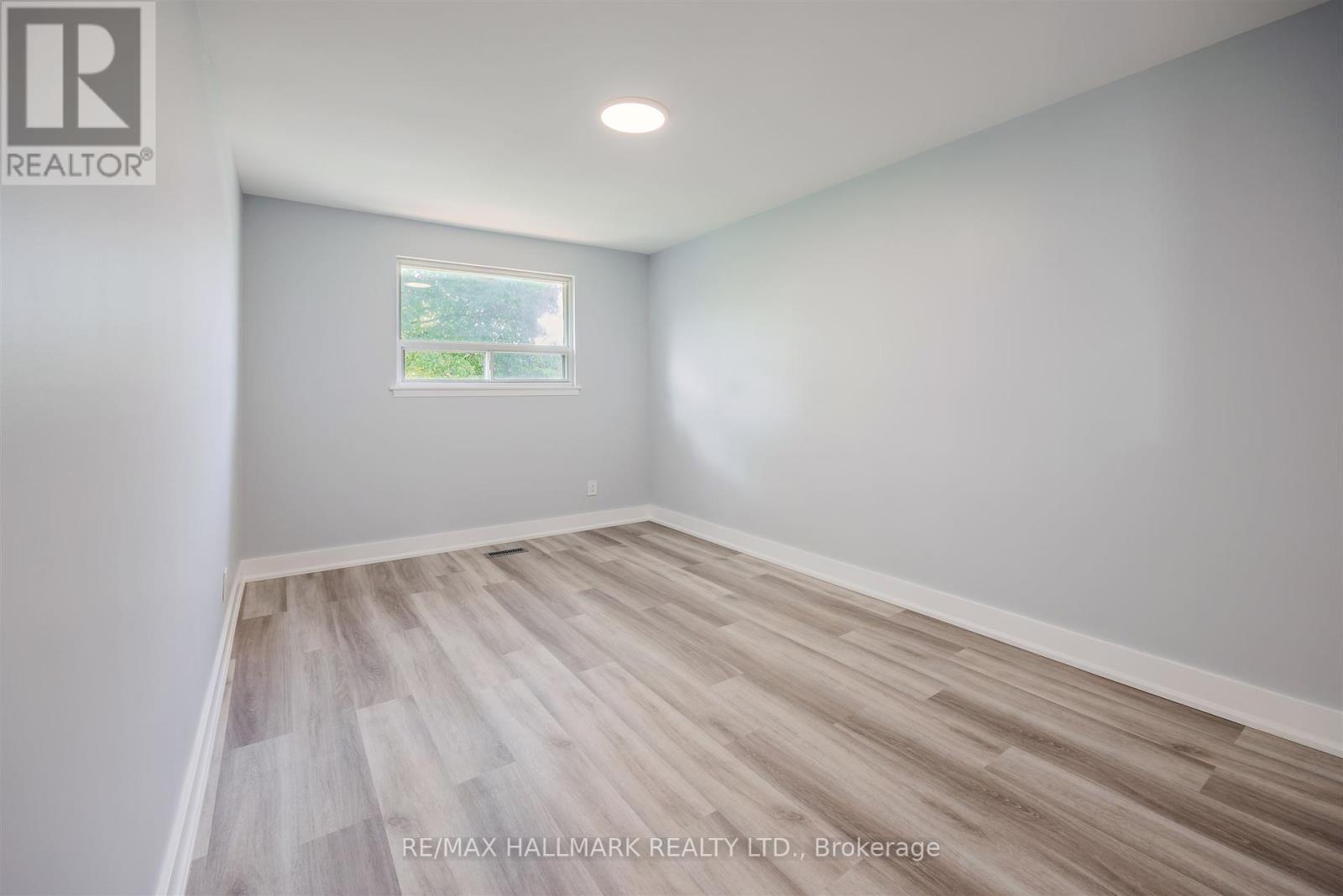 2126 Pashak Court, Mississauga, Ontario  L5A 1H7 - Photo 23 - W12434833