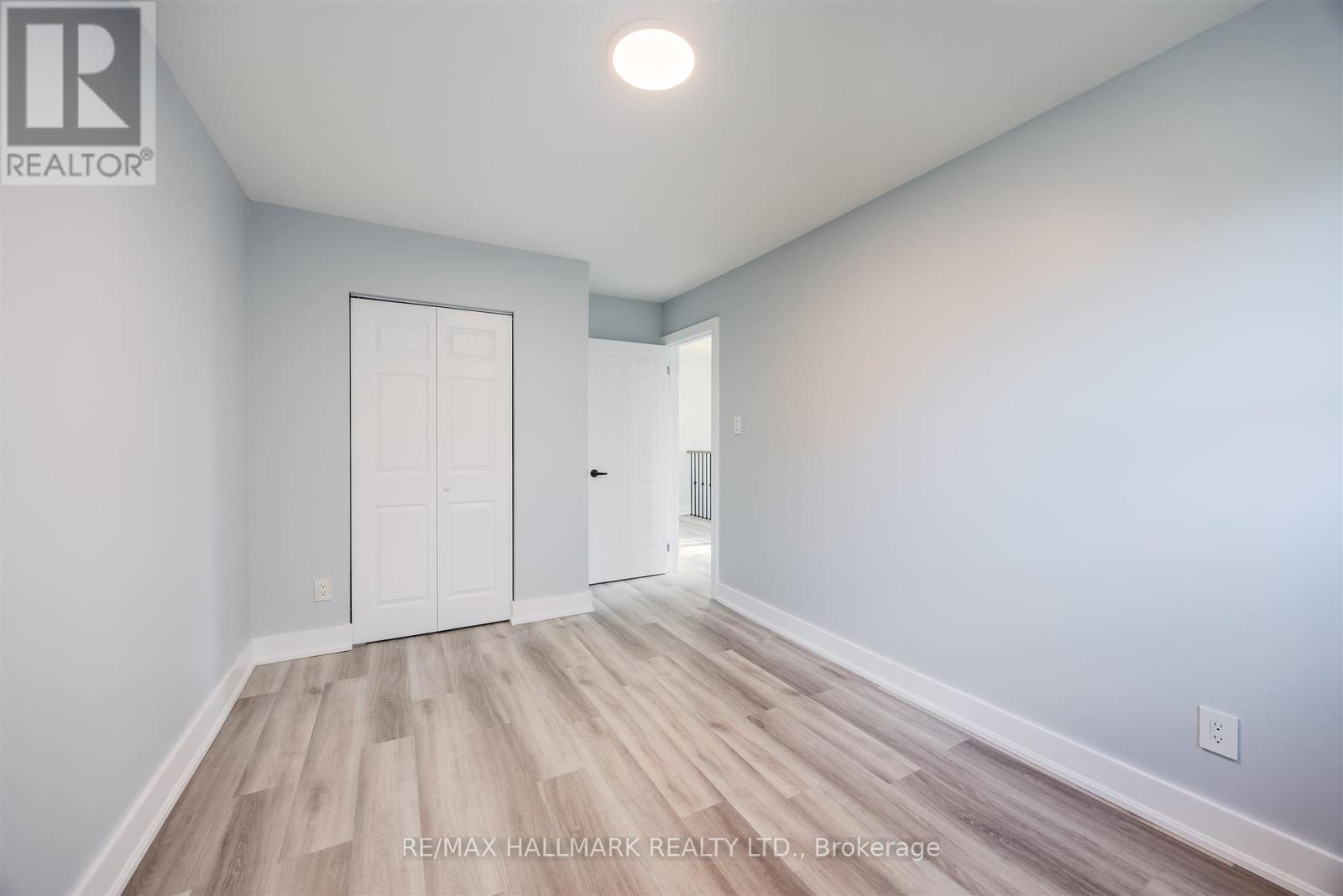 2126 Pashak Court, Mississauga, Ontario  L5A 1H7 - Photo 24 - W12434833