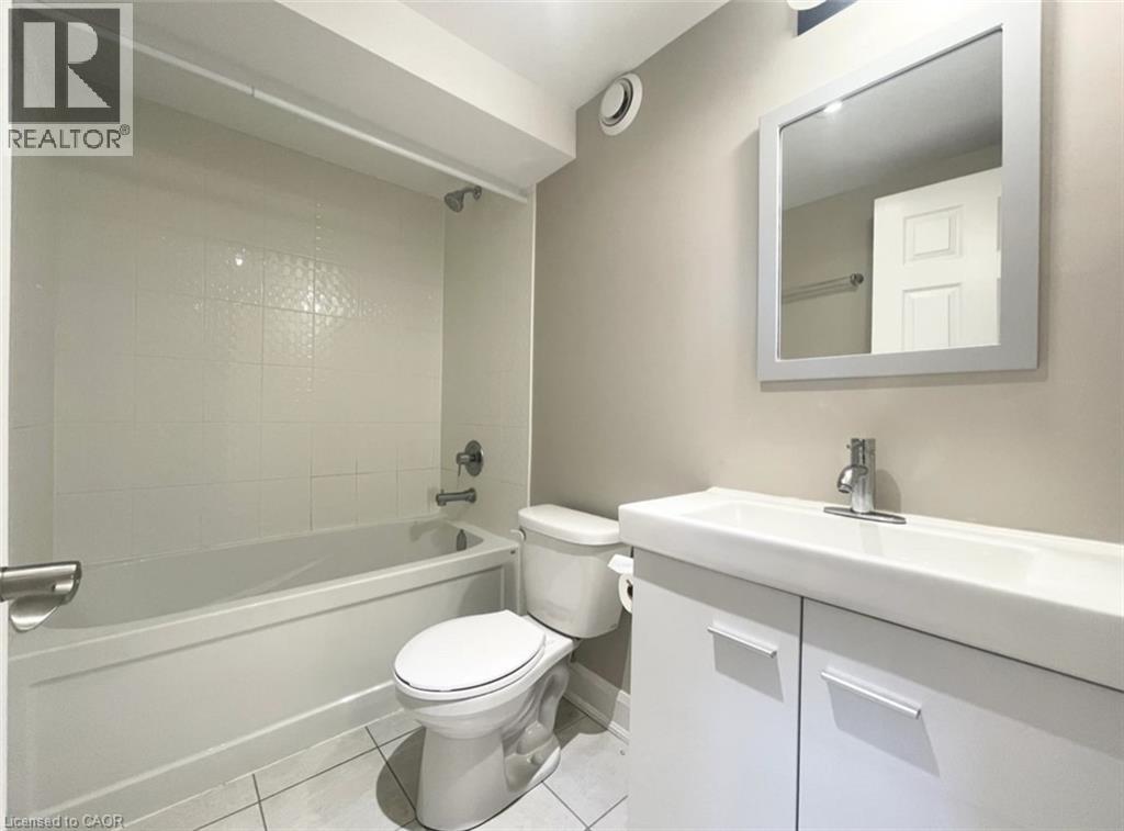 540 King Street E Unit# D4, Hamilton, Ontario  L8N 1E2 - Photo 7 - 40775294
