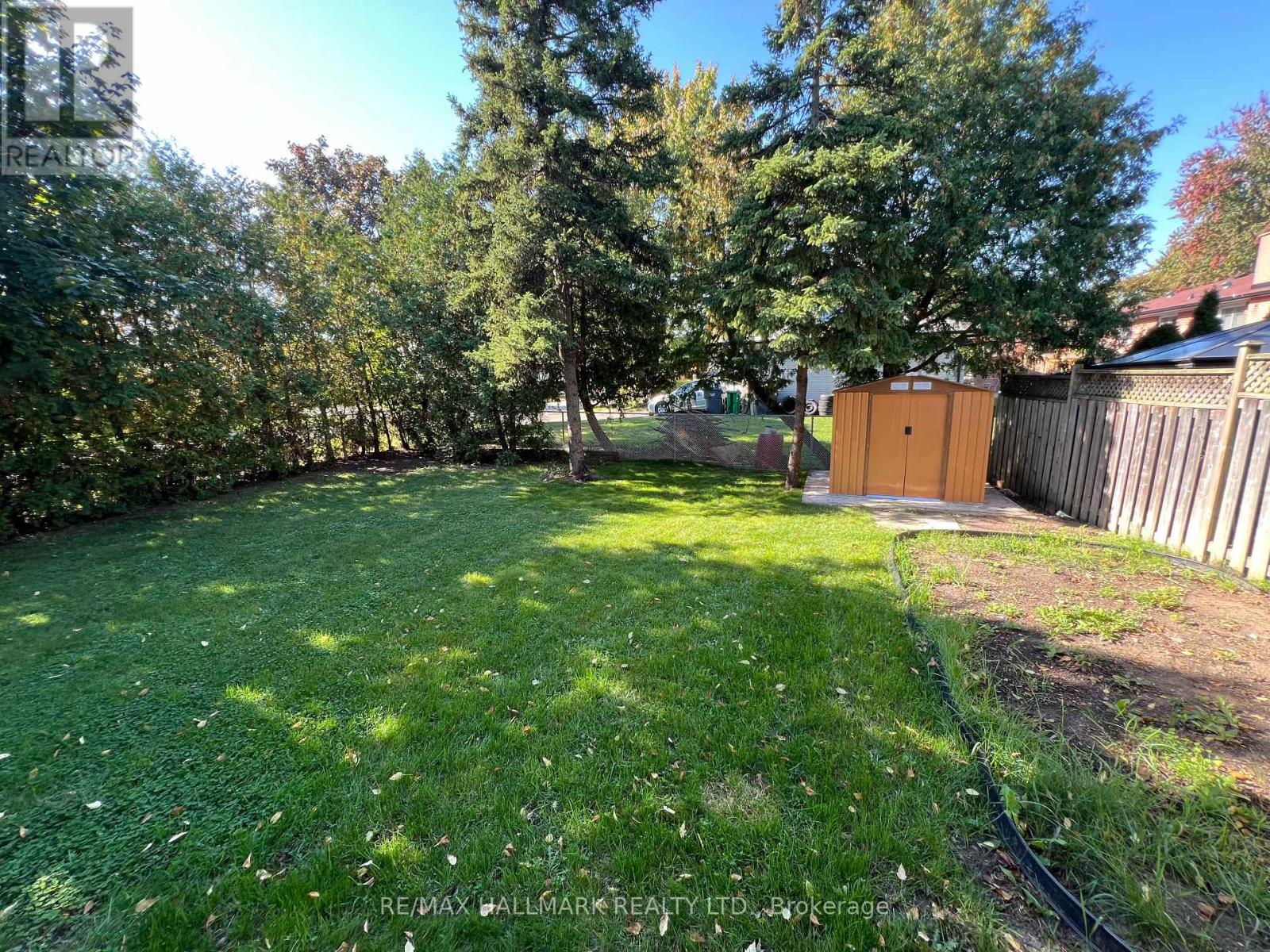 2126 Pashak Court, Mississauga, Ontario  L5A 1H7 - Photo 40 - W12434833