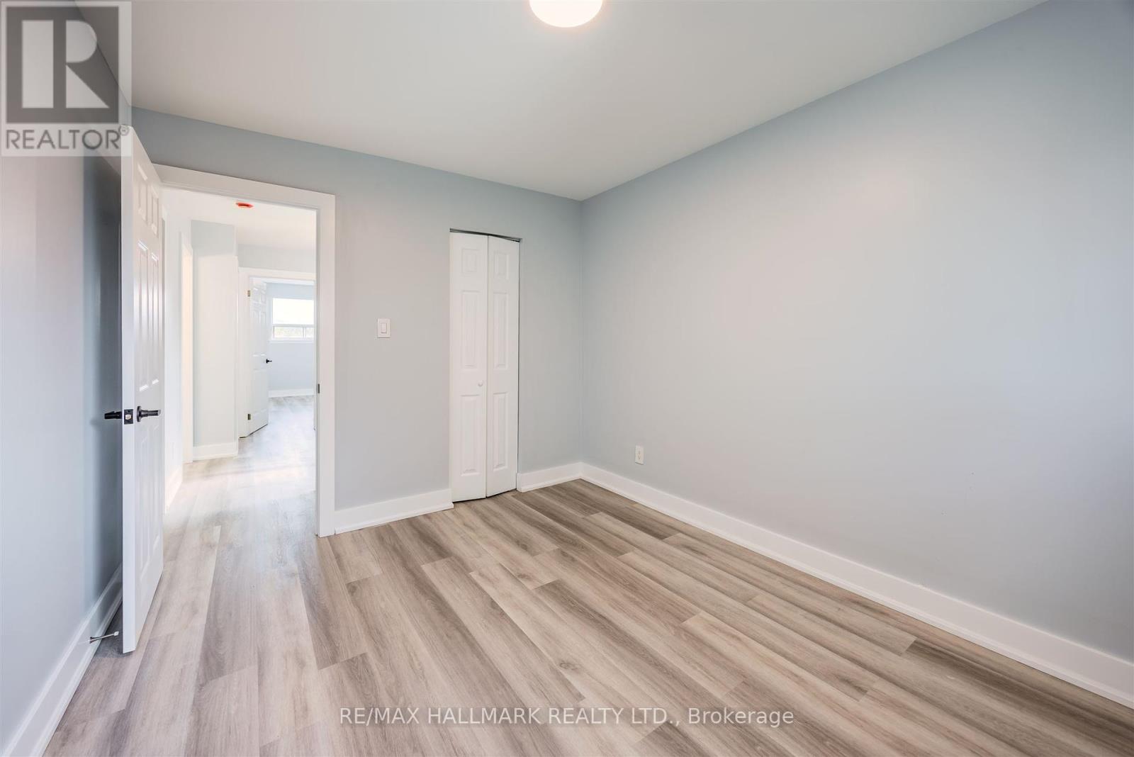 2126 Pashak Court, Mississauga, Ontario  L5A 1H7 - Photo 26 - W12434833