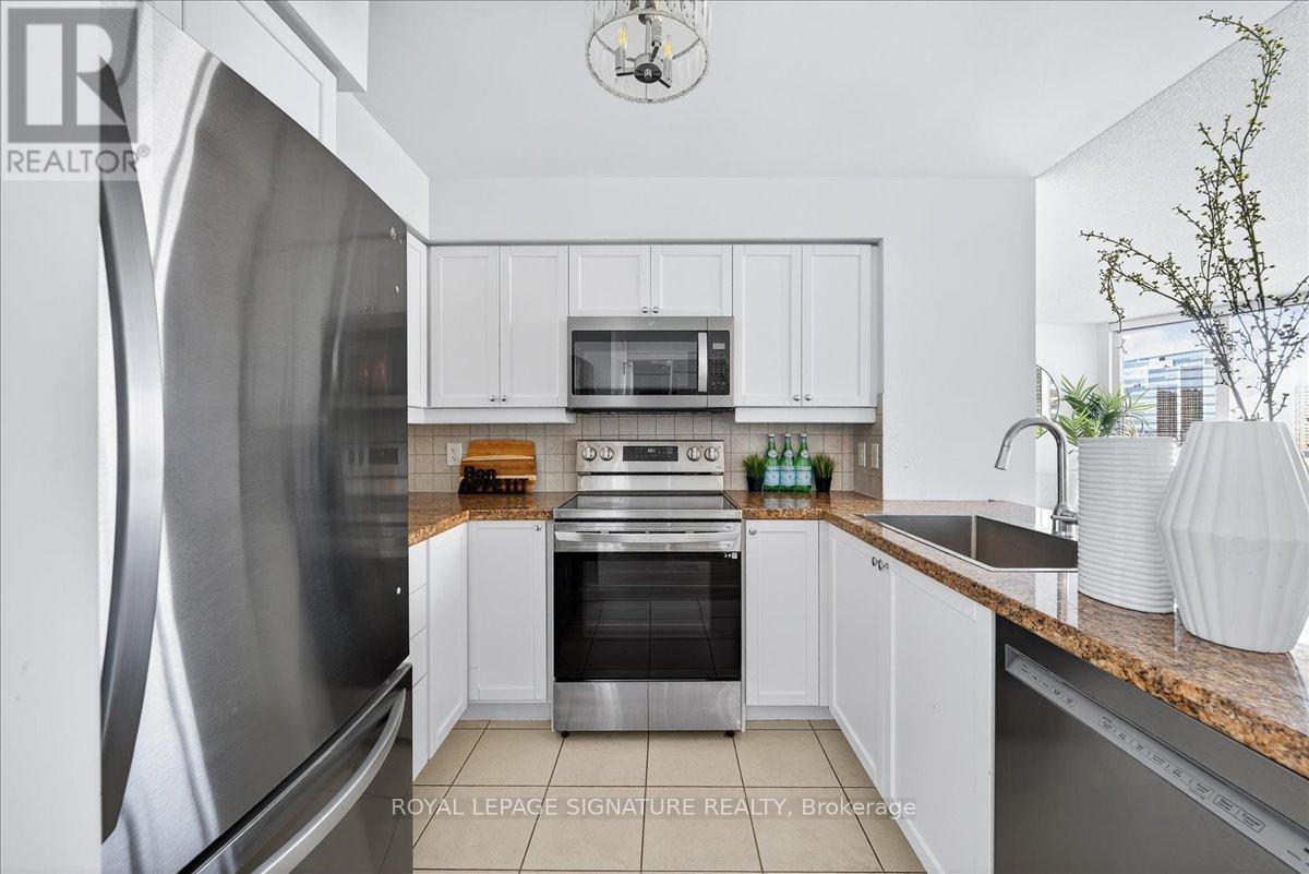 1520 - 25 Greenview Avenue, Toronto, Ontario  M2M 0A5 - Photo 18 - C12436597