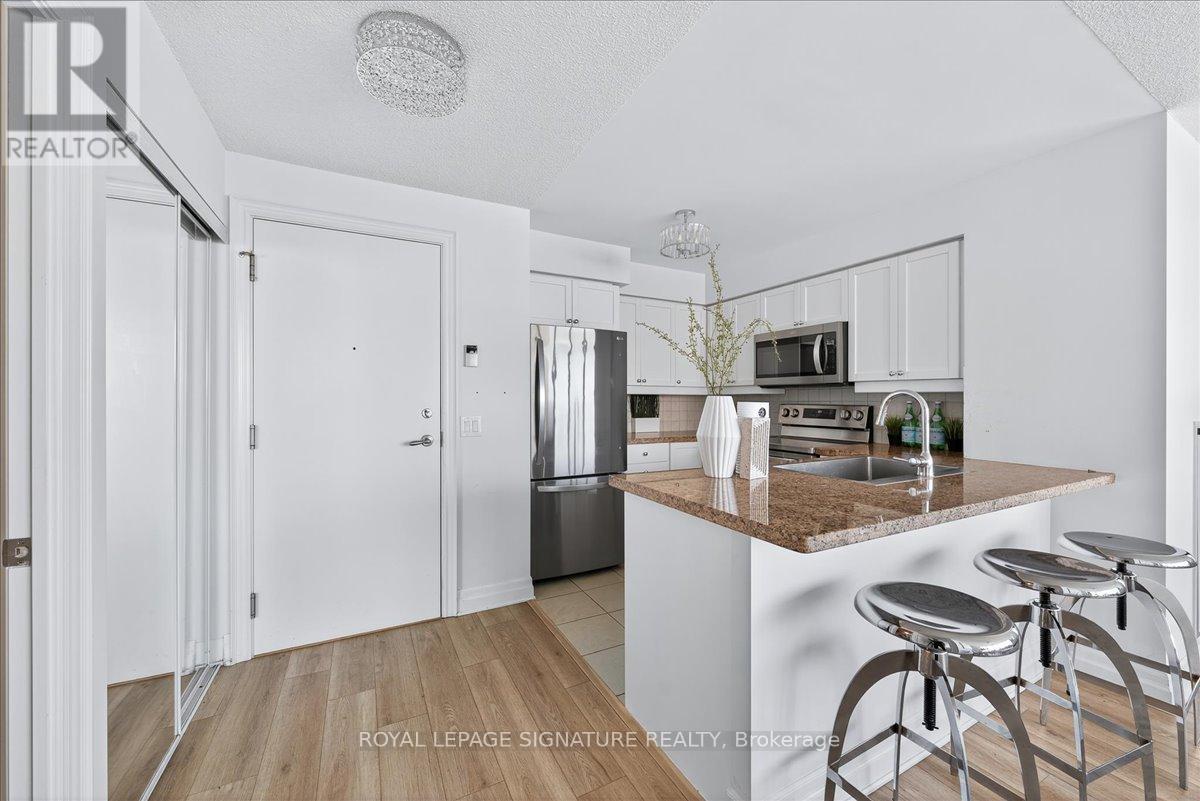 1520 - 25 Greenview Avenue, Toronto, Ontario  M2M 0A5 - Photo 19 - C12436597