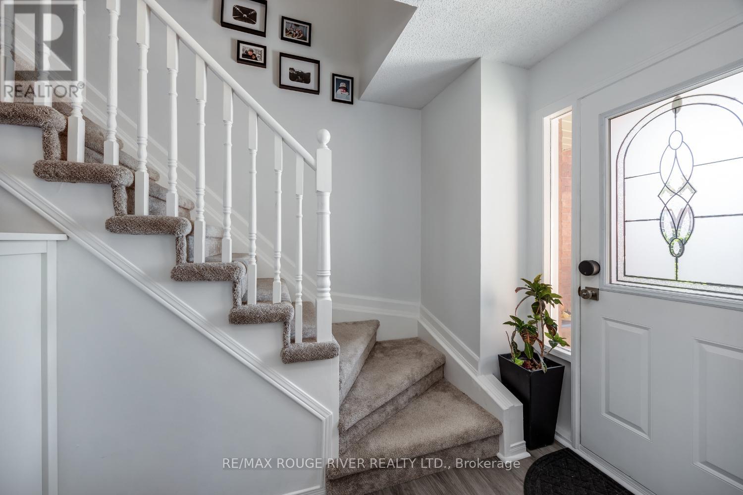 21 Raine Drive, Ajax, Ontario  L1T 3L6 - Photo 7 - E12436796