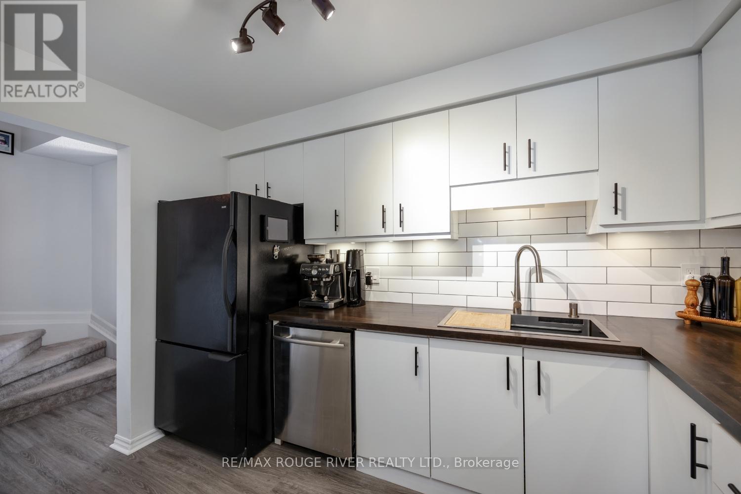 21 Raine Drive, Ajax, Ontario  L1T 3L6 - Photo 8 - E12436796