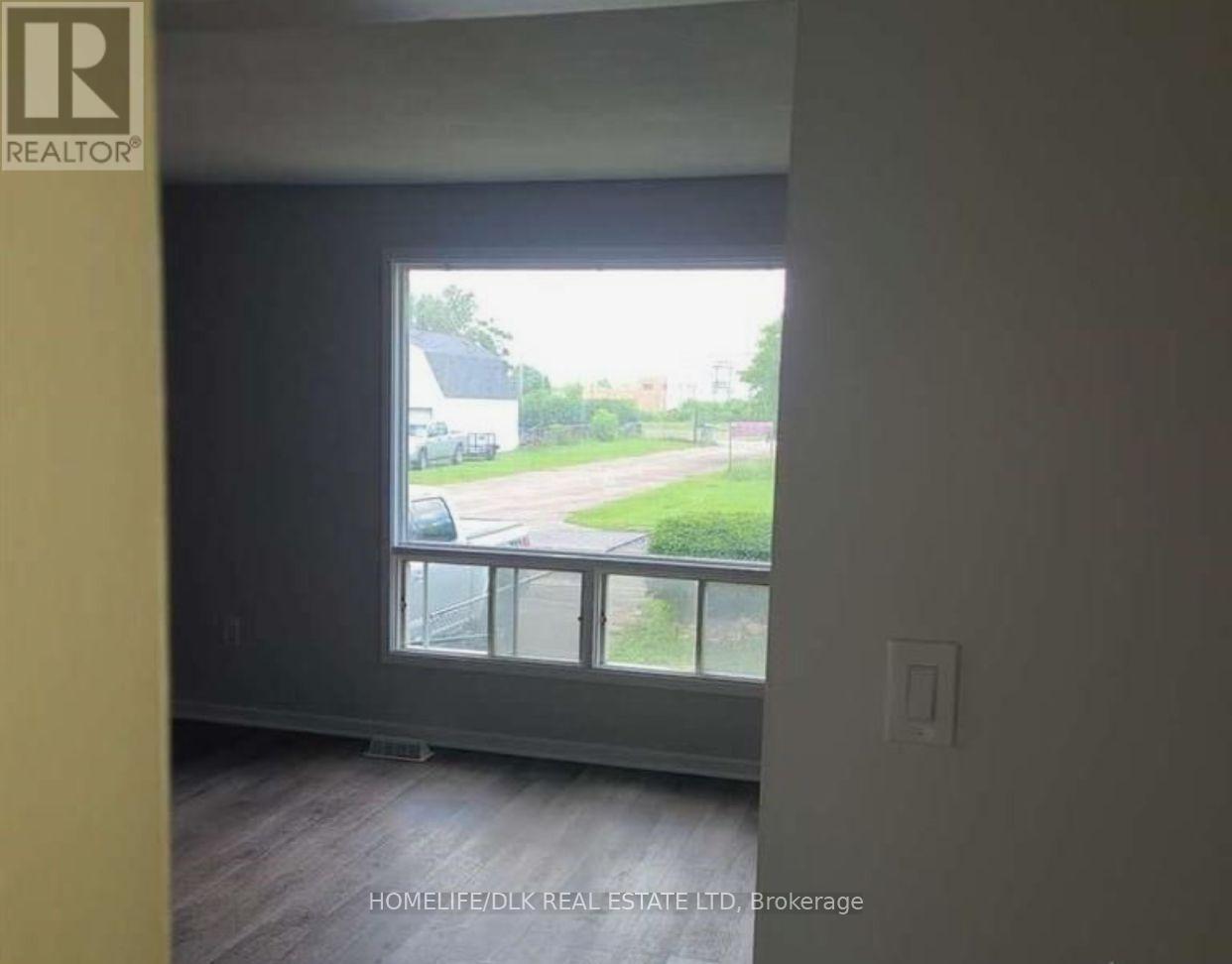28 Bourke Street, Smiths Falls, Ontario  K7A 3M2 - Photo 8 - X12436753