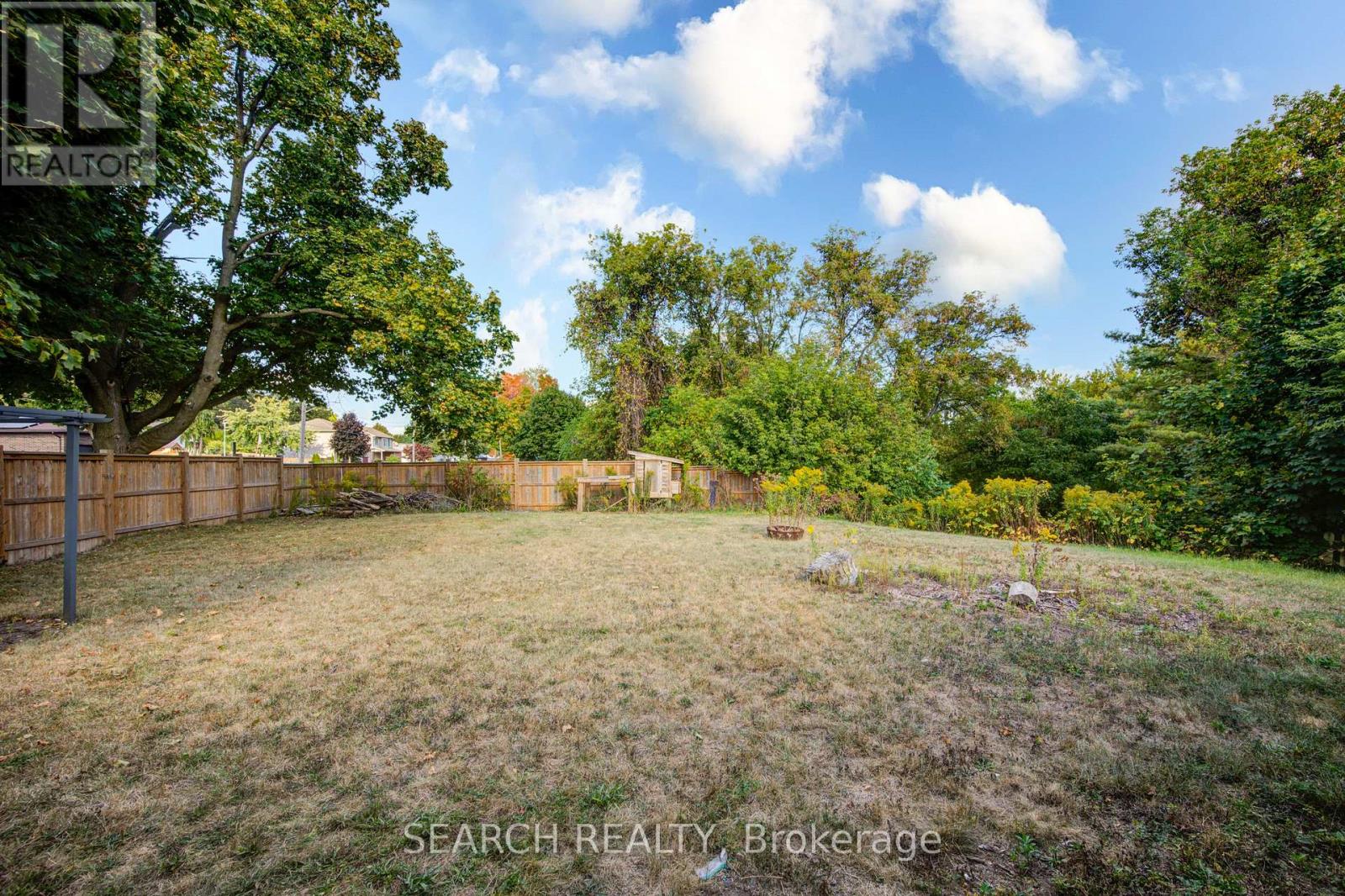 295 Victoria Street, Ingersoll, Ontario  N5C 2N3 - Photo 30 - X12417429