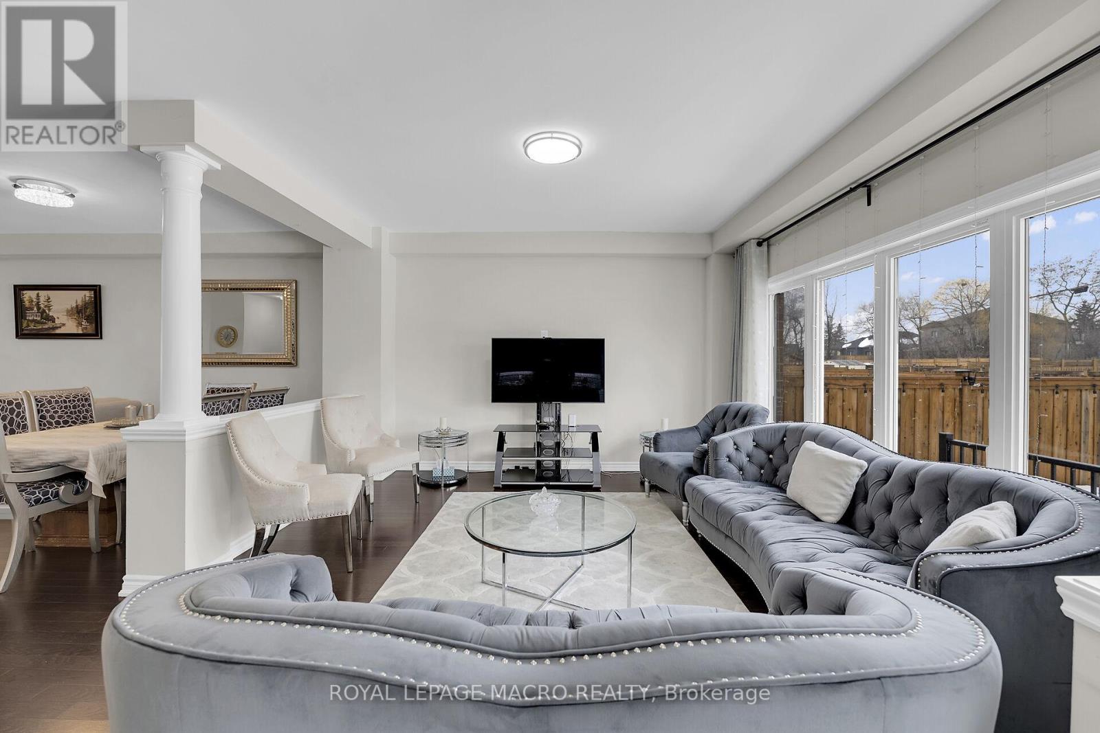 88 Bellroyal Crescent, Hamilton, Ontario  L8J 0G1 - Photo 14 - X12436312