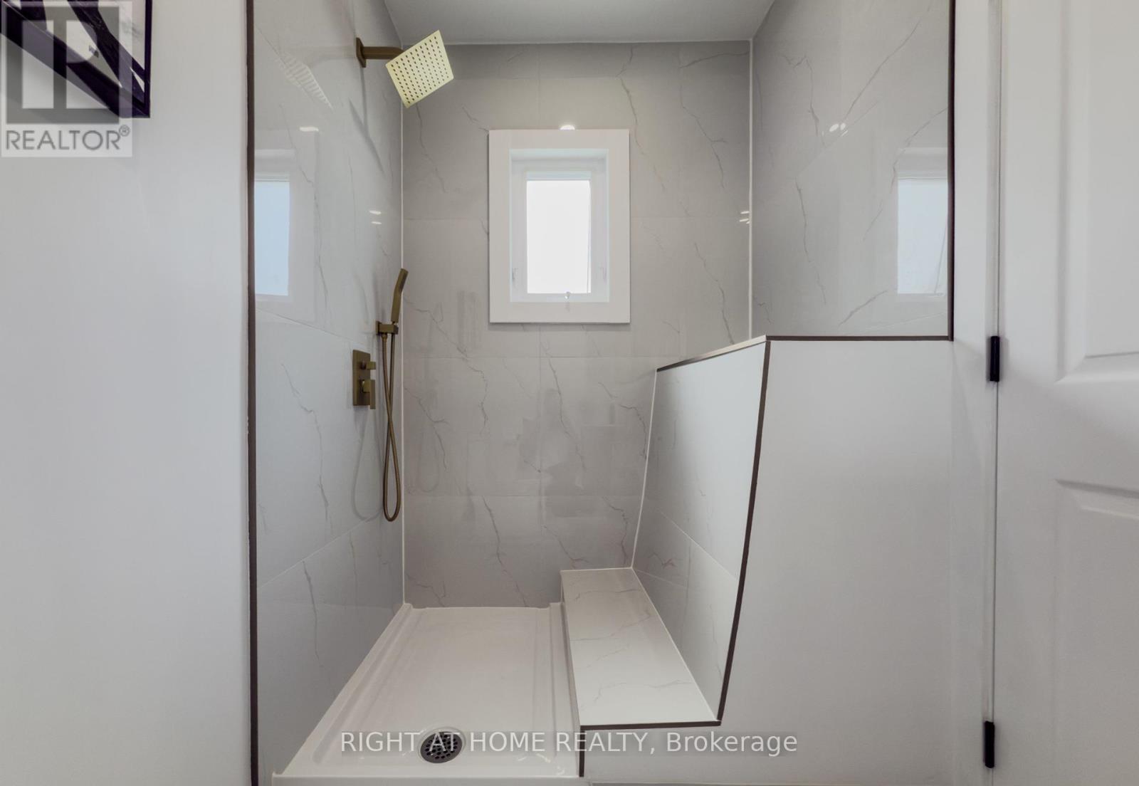 32 Brenton Street, Toronto, Ontario  M4B 1C9 - Photo 16 - E12436674