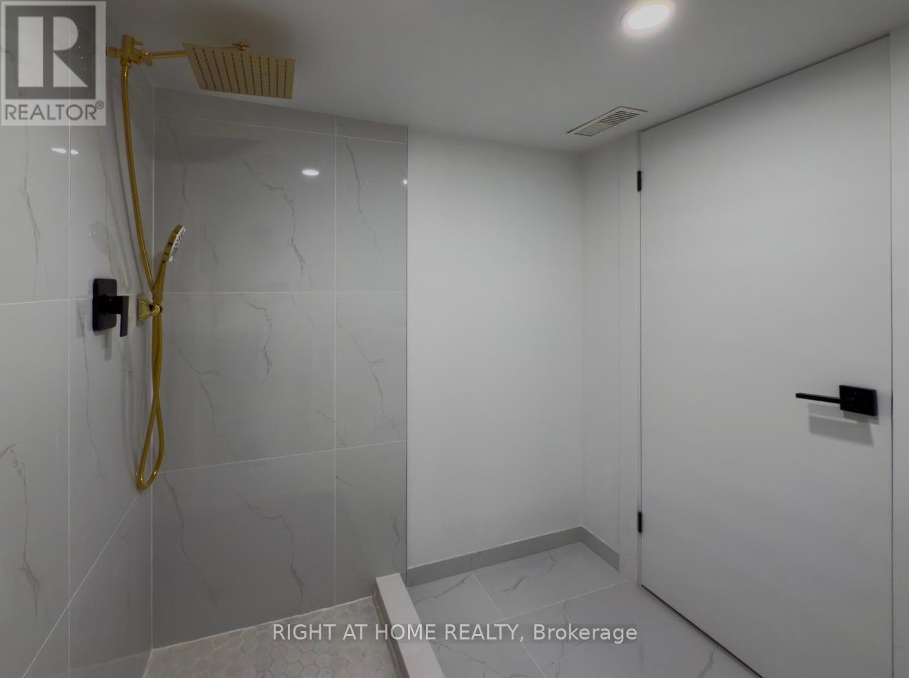 32 Brenton Street, Toronto, Ontario  M4B 1C9 - Photo 34 - E12436674