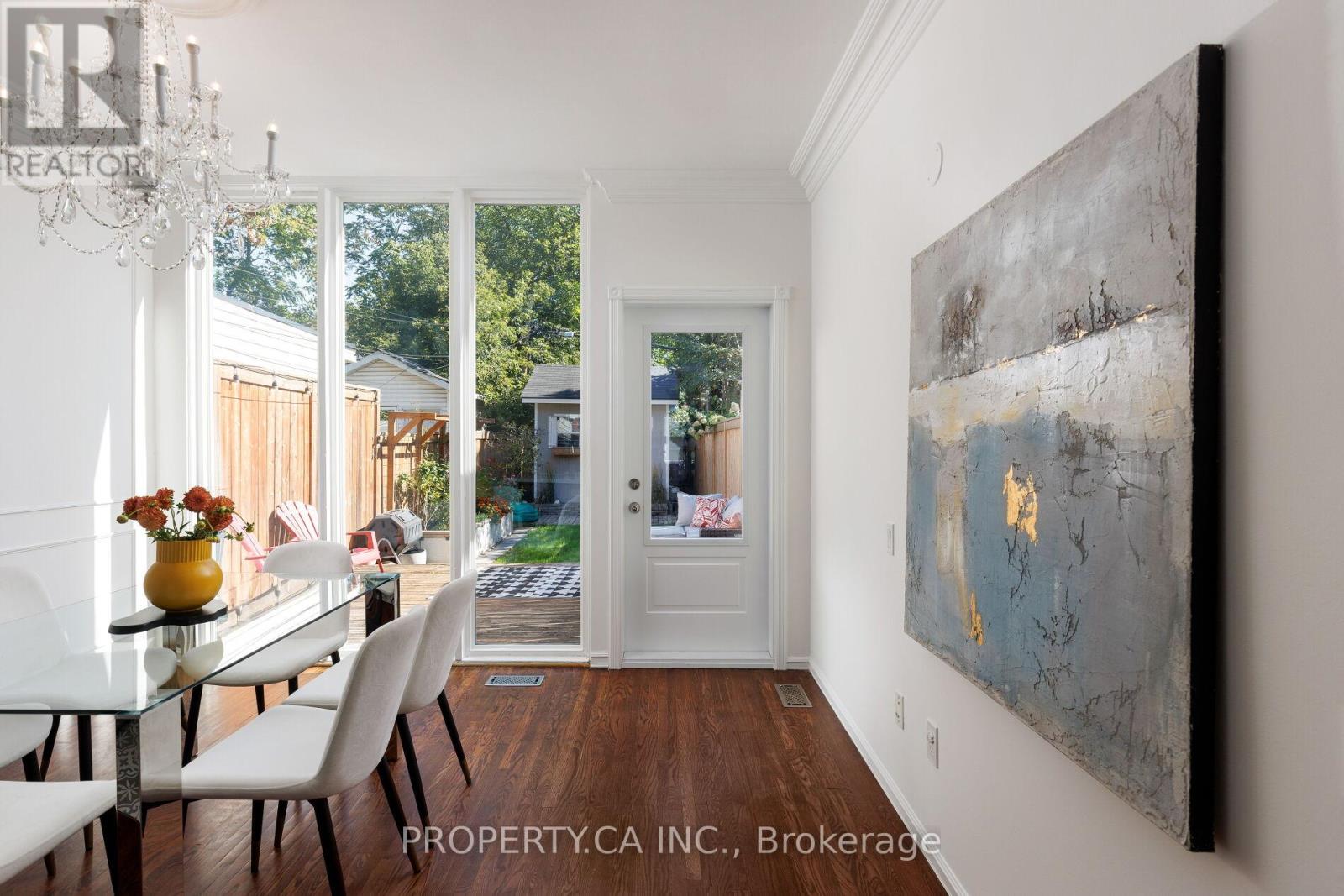 419 Rhodes Avenue, Toronto, Ontario  M4L 3A6 - Photo 18 - E12436679