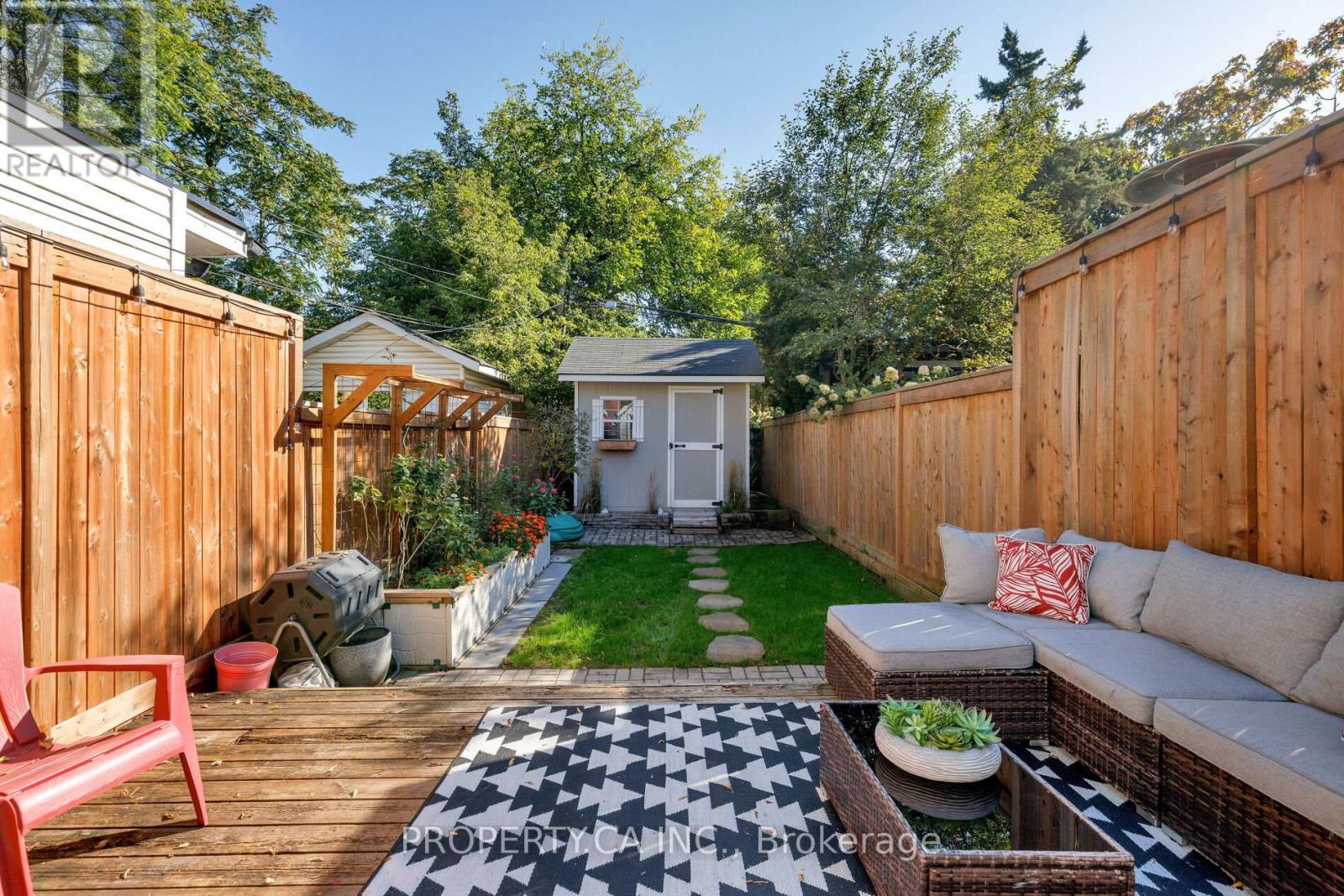 419 Rhodes Avenue, Toronto, Ontario  M4L 3A6 - Photo 20 - E12436679
