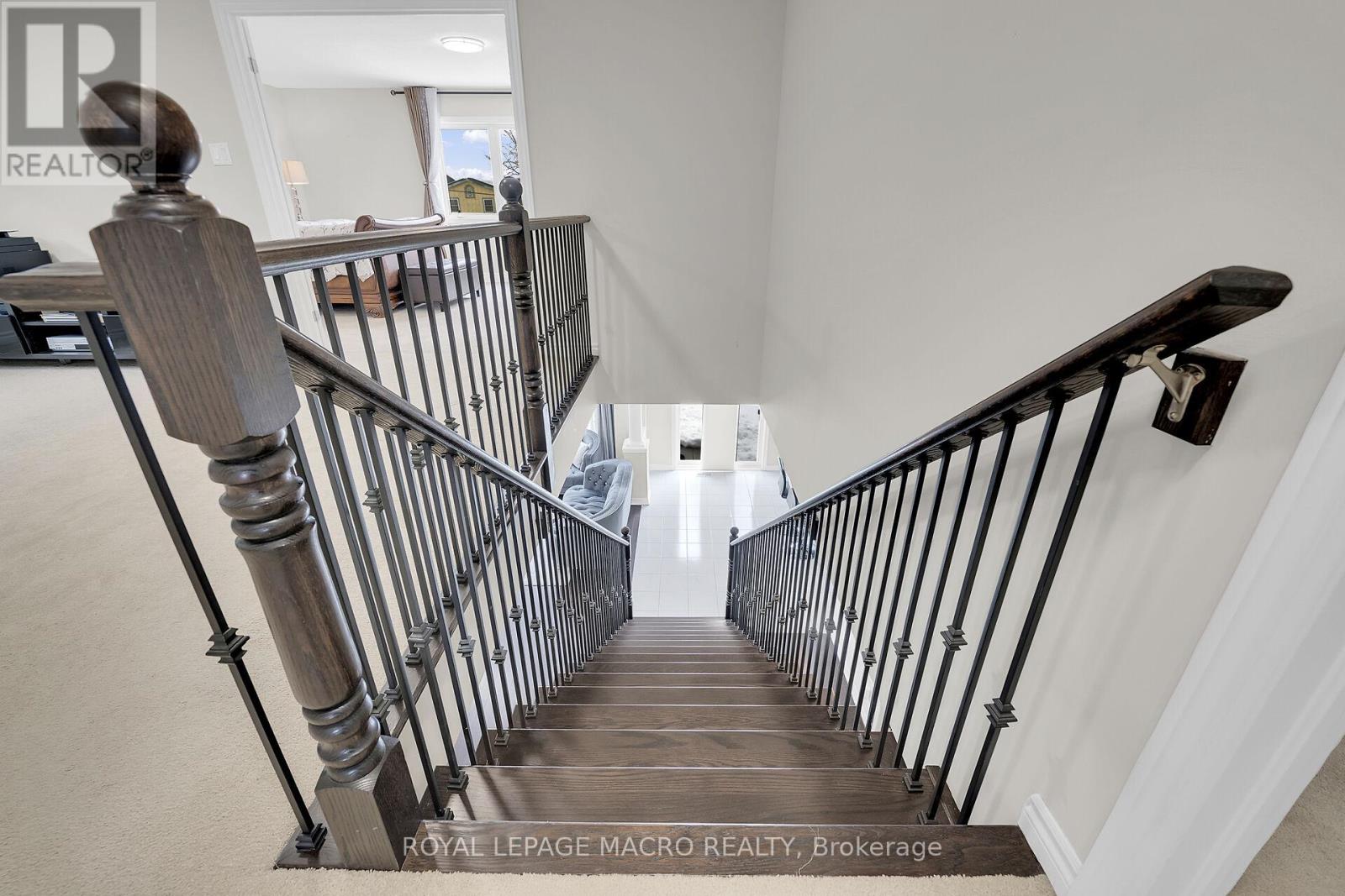 88 Bellroyal Crescent, Hamilton, Ontario  L8J 0G1 - Photo 44 - X12436312
