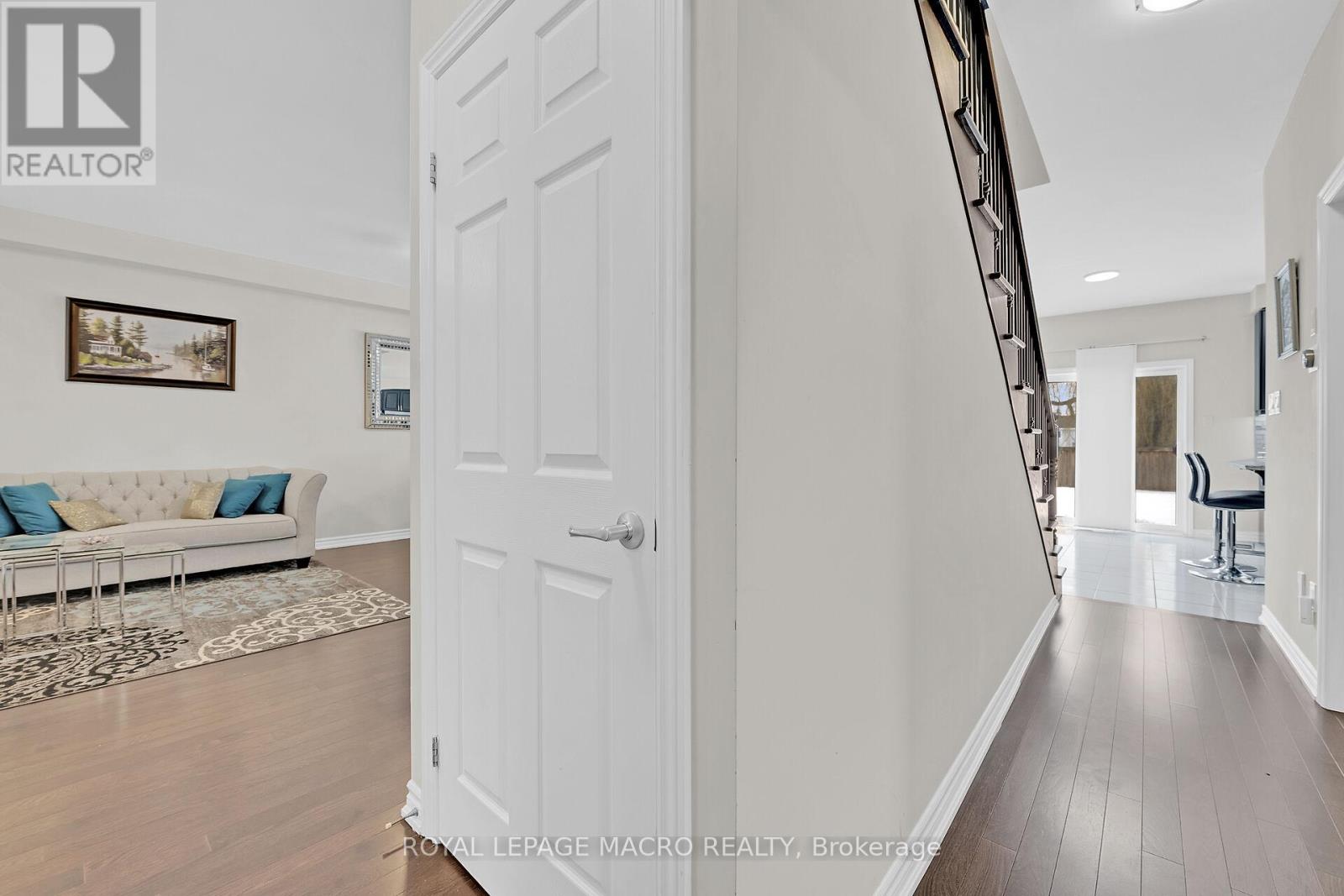 88 Bellroyal Crescent, Hamilton, Ontario  L8J 0G1 - Photo 26 - X12436312