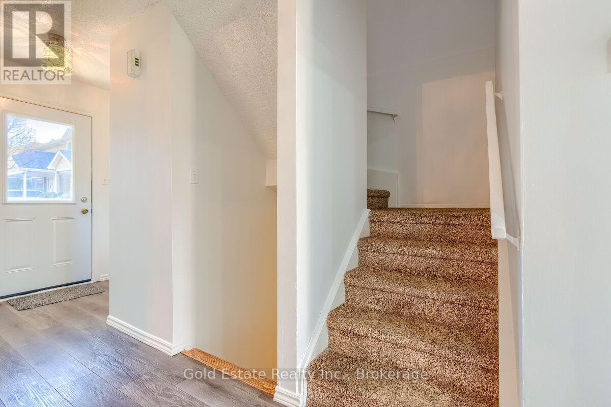 1 - 125 Sekura Crescent, Cambridge, Ontario  N1R 8B4 - Photo 14 - X12325427