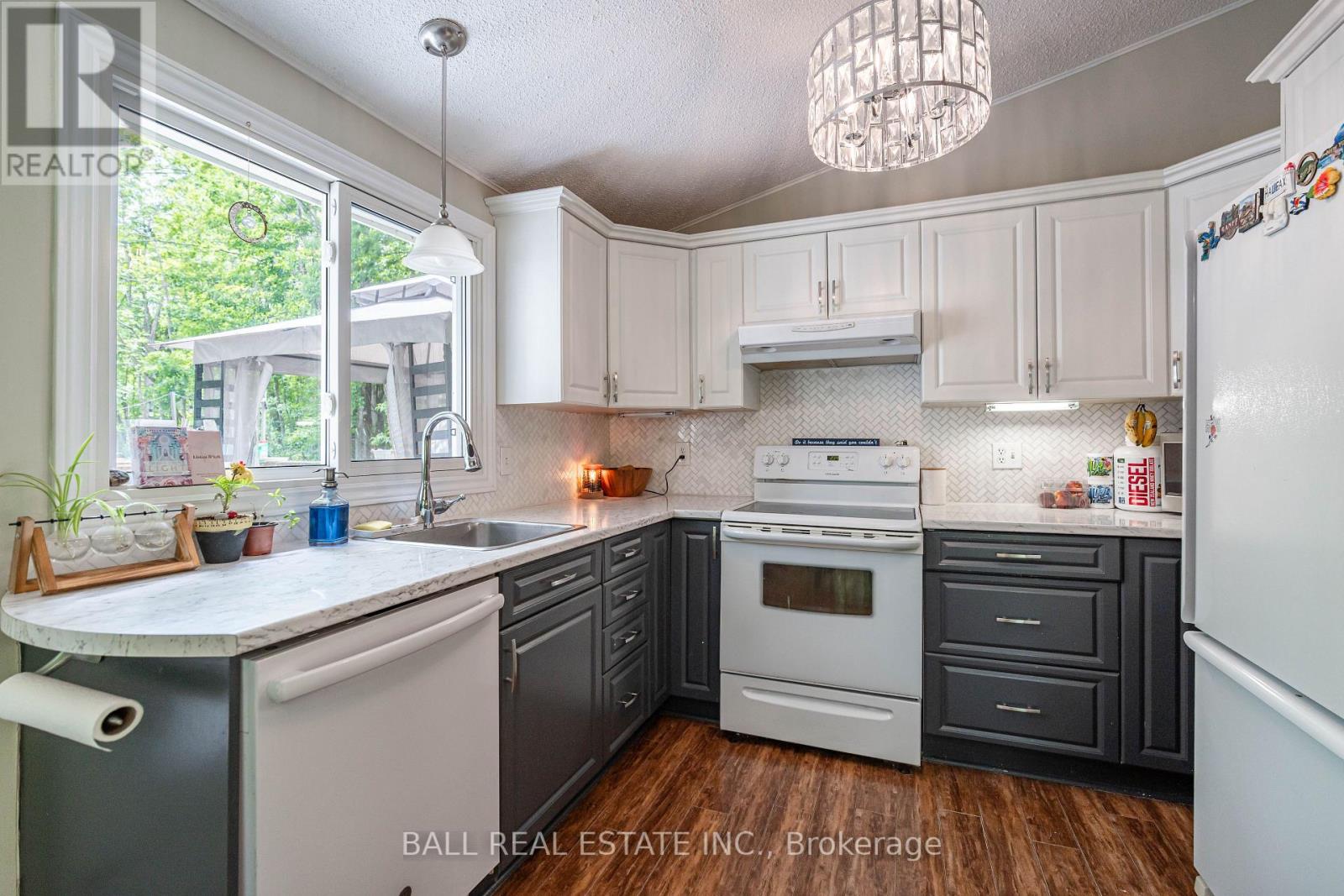 1673 Gazelle Trail, Selwyn, Ontario  K0L 2H0 - Photo 11 - X12436724
