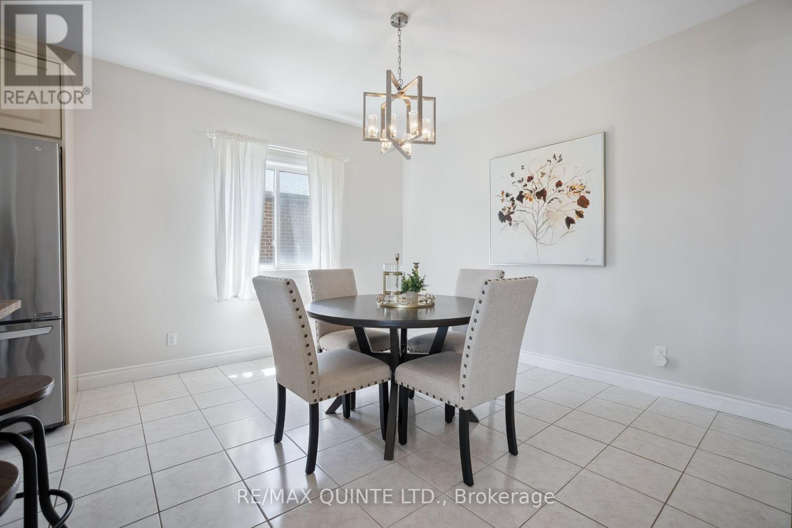 91 Hampton Ridge Drive E, Belleville (Thurlow Ward), Ontario  K8N 0E6 - Photo 18 - X12436749