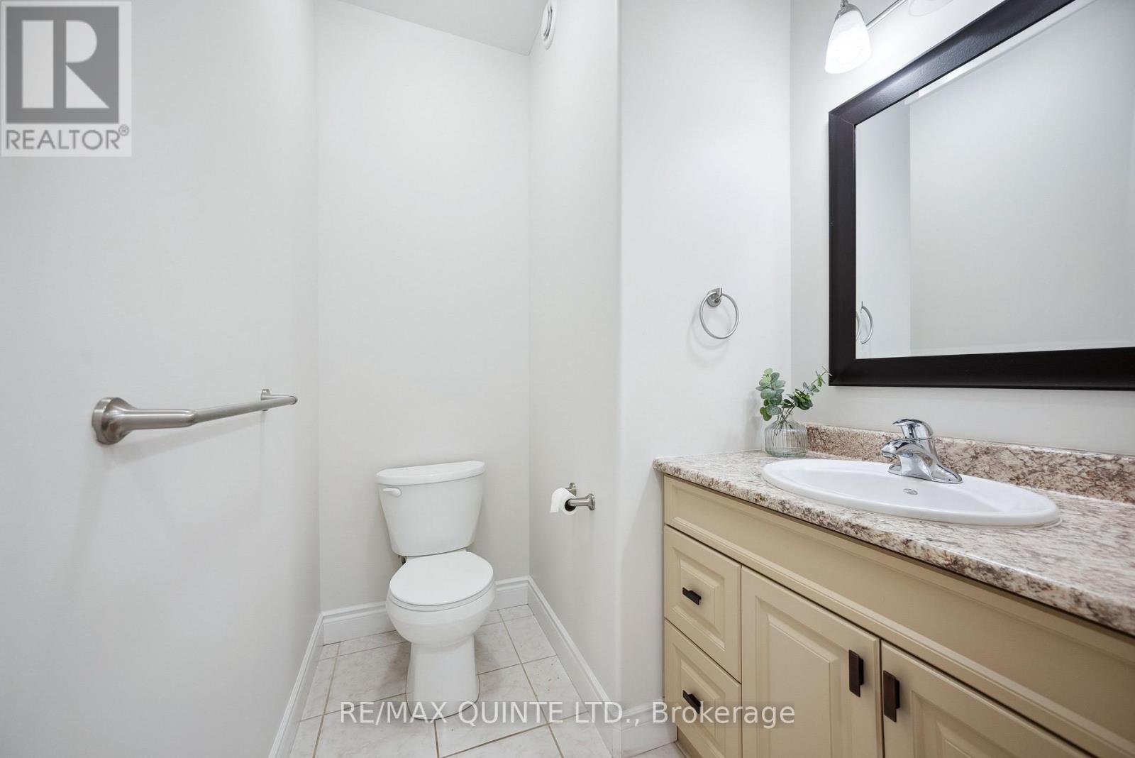 91 Hampton Ridge Drive E, Belleville (Thurlow Ward), Ontario  K8N 0E6 - Photo 21 - X12436749