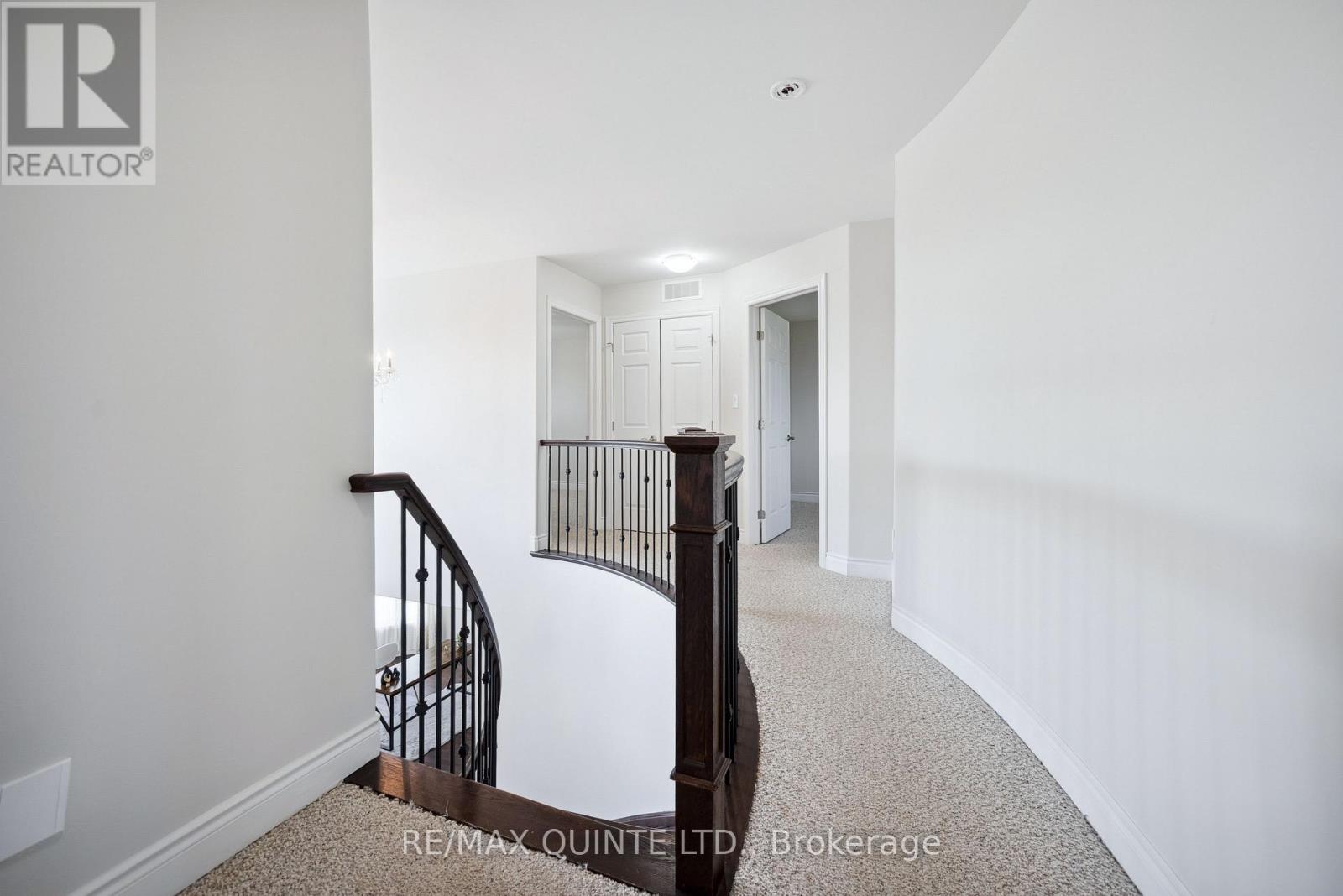 91 Hampton Ridge Drive E, Belleville (Thurlow Ward), Ontario  K8N 0E6 - Photo 24 - X12436749