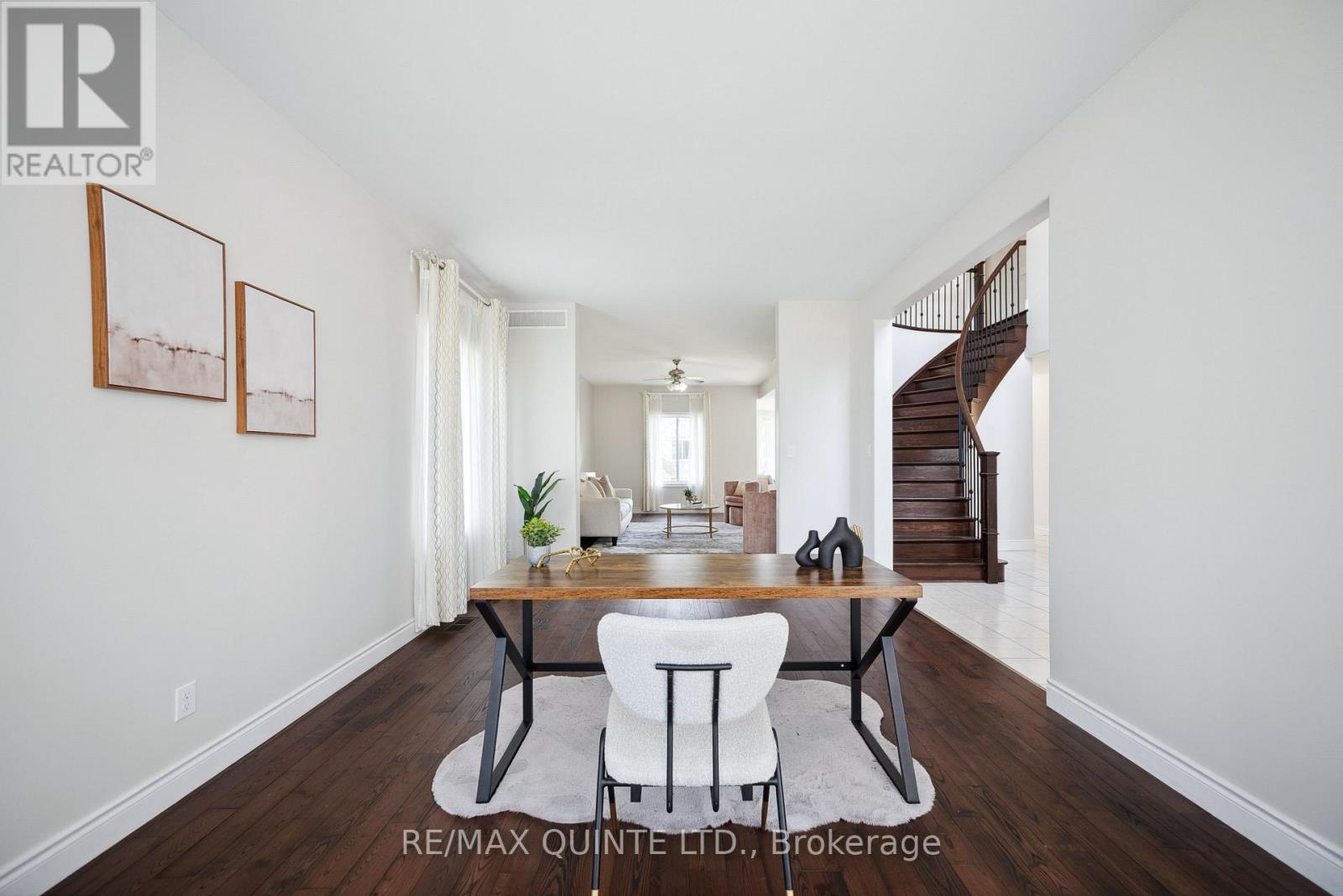 91 Hampton Ridge Drive E, Belleville (Thurlow Ward), Ontario  K8N 0E6 - Photo 7 - X12436749