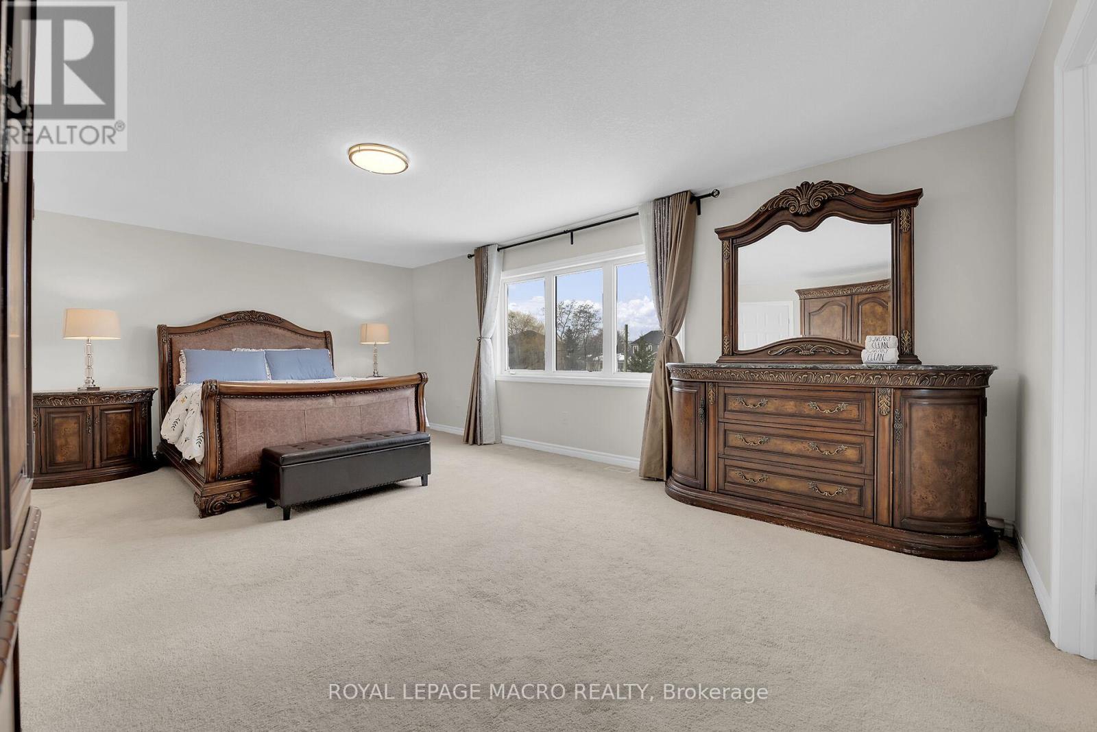 88 Bellroyal Crescent, Hamilton, Ontario  L8J 0G1 - Photo 36 - X12436312